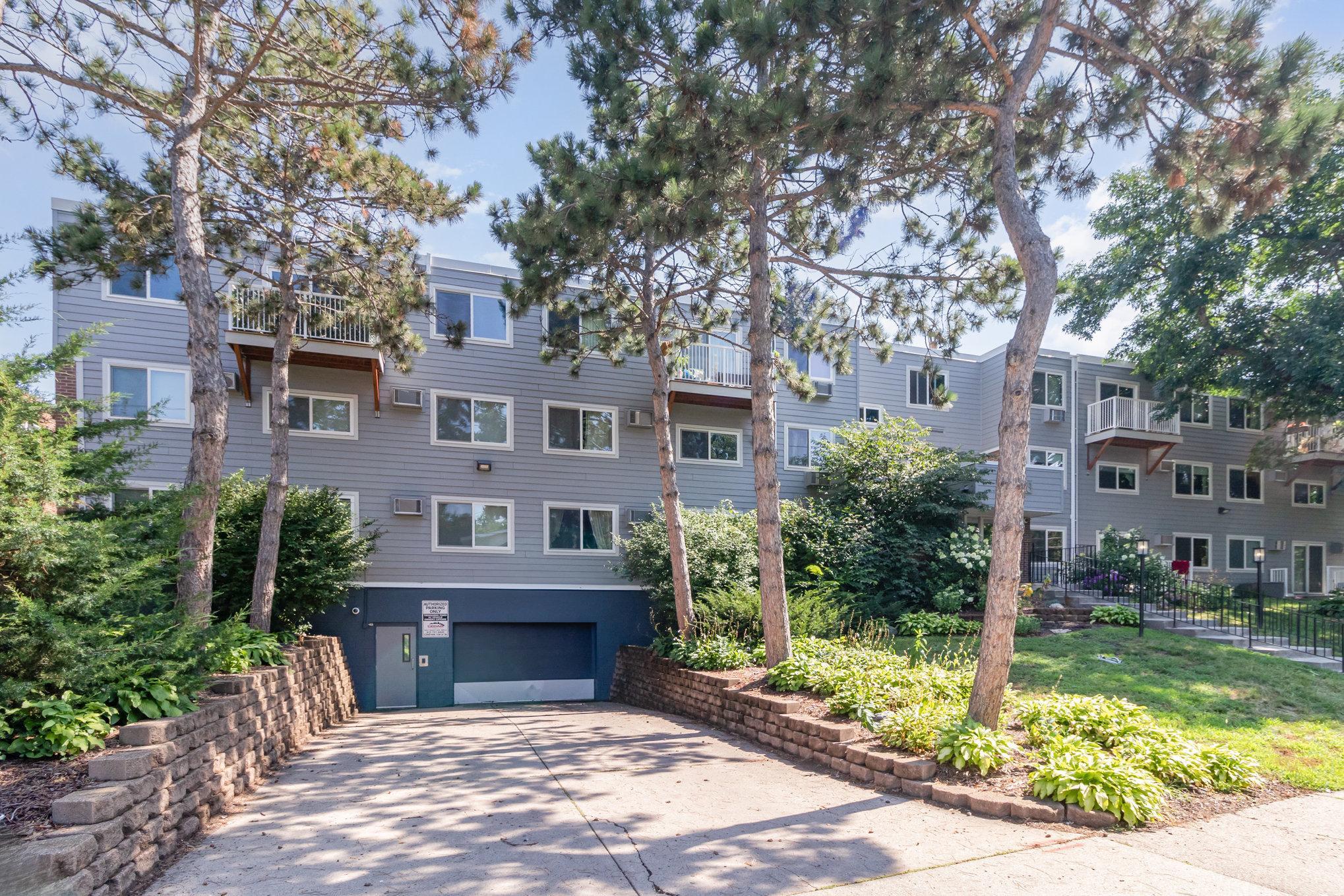 View of Residential at 333 8th Street #316, Minneapolis MN 55414, Minneapolis (25 of 28) - Mike Wilen | Minnesota Team Real Estate