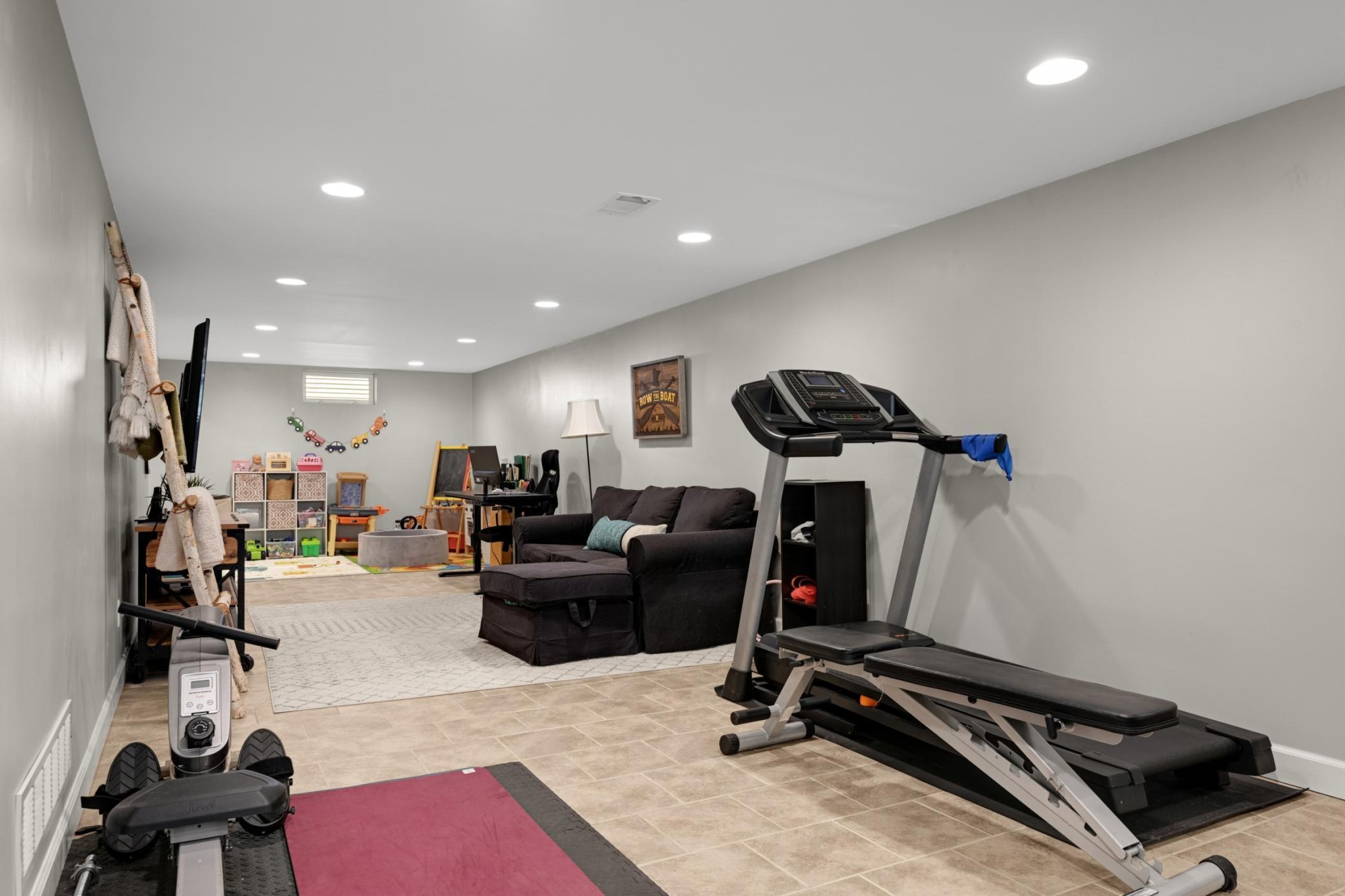 View of Residential at 340 Emerson Avenue, West Saint Paul MN 55118, West Saint Paul (27 of 35) - Mike Wilen | Minnesota Team Real Estate