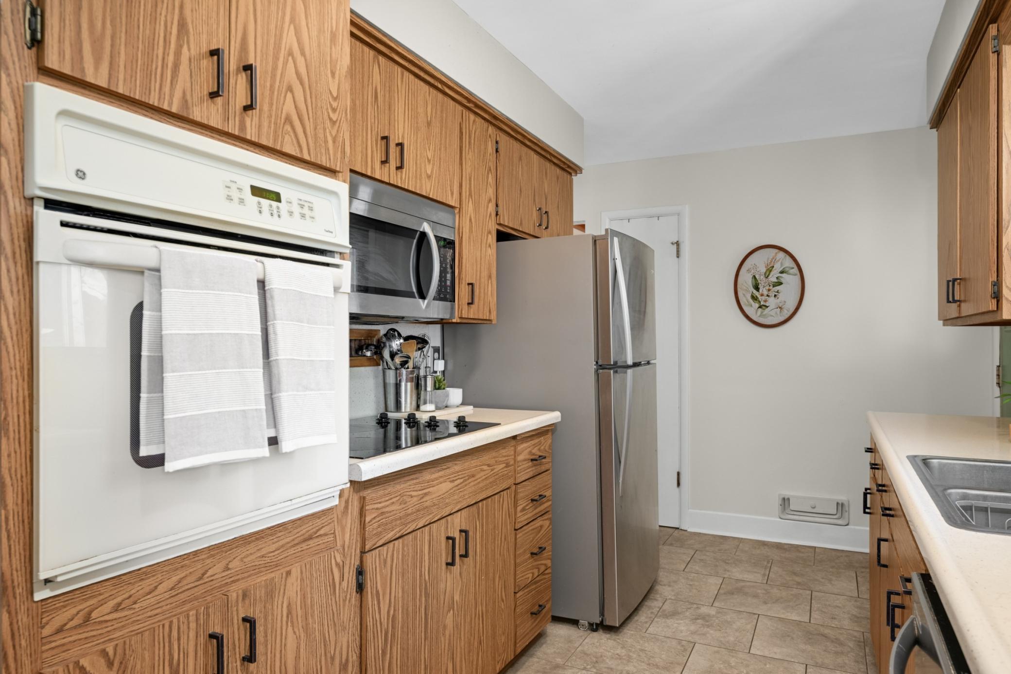 View of Residential at 340 Emerson Avenue, West Saint Paul MN 55118, West Saint Paul (12 of 35) - Mike Wilen | Minnesota Team Real Estate