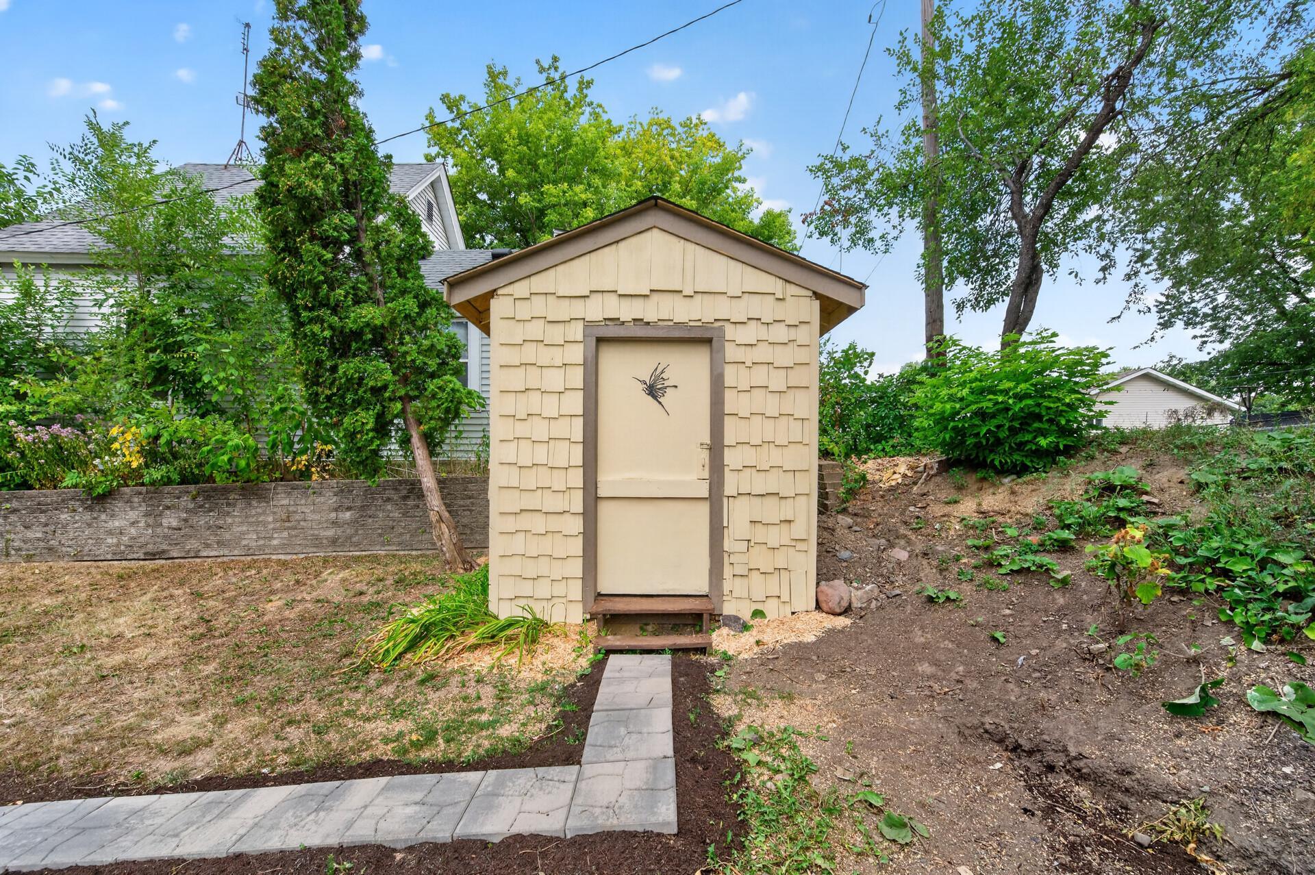 View of Residential at 1084 Sylvan Street, Saint Paul MN 55117, Saint Paul (33 of 39) - Mike Wilen | Minnesota Team Real Estate