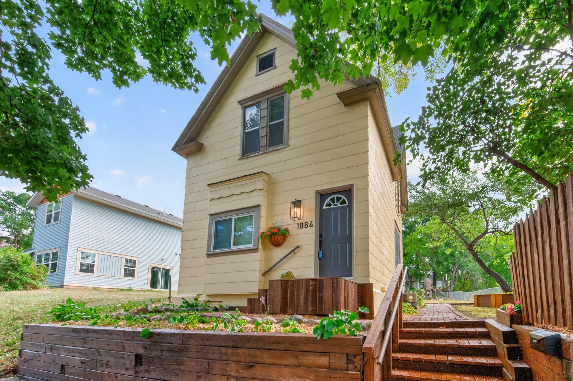 View of Single Family at 1084 Sylvan Street, Saint Paul - Mike Wilen | Minnesota Team Real Estate