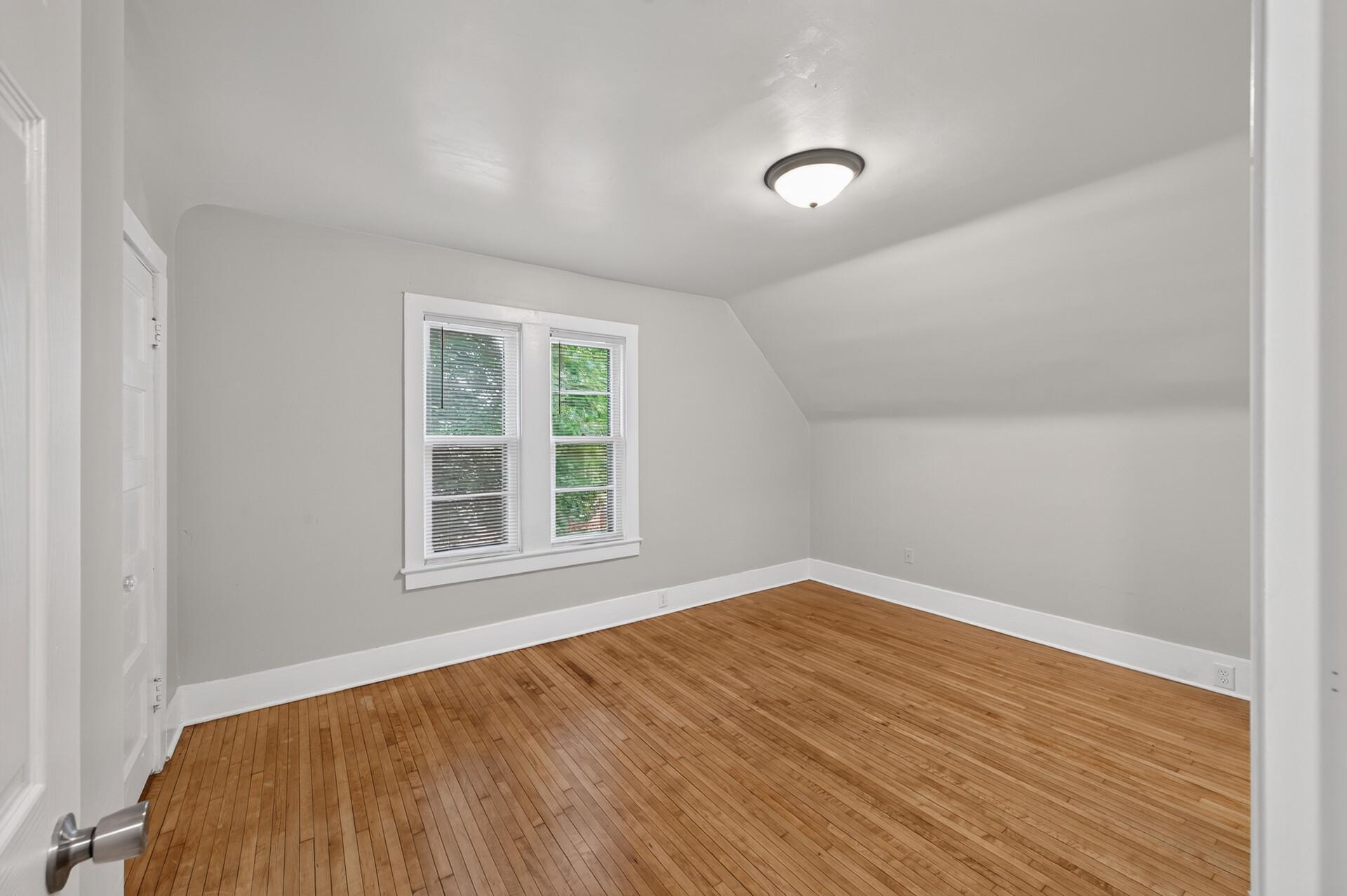 View of Residential at 1084 Sylvan Street, Saint Paul MN 55117, Saint Paul (21 of 39) - Mike Wilen | Minnesota Team Real Estate
