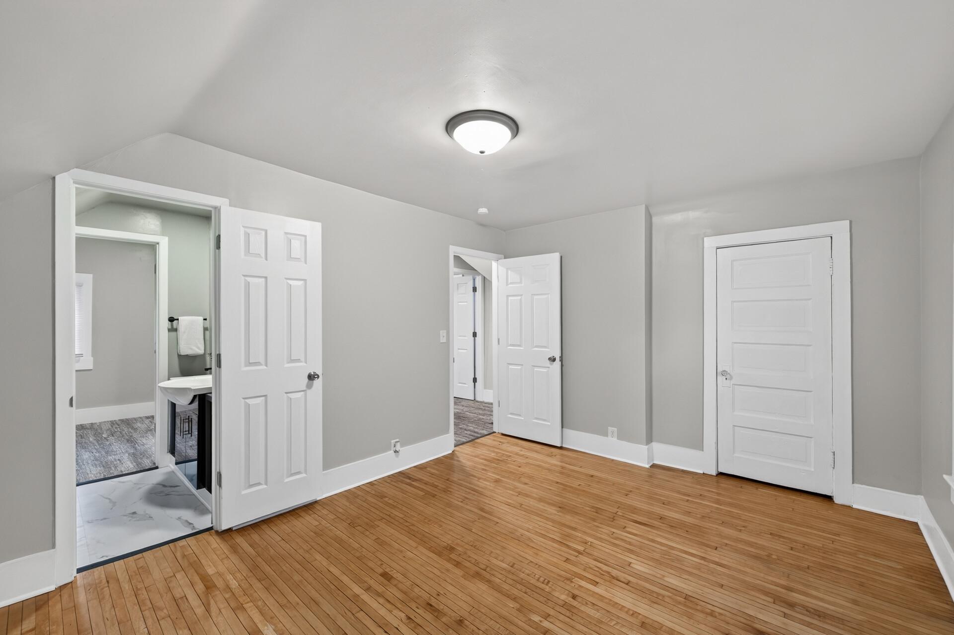 View of Residential at 1084 Sylvan Street, Saint Paul MN 55117, Saint Paul (19 of 39) - Mike Wilen | Minnesota Team Real Estate