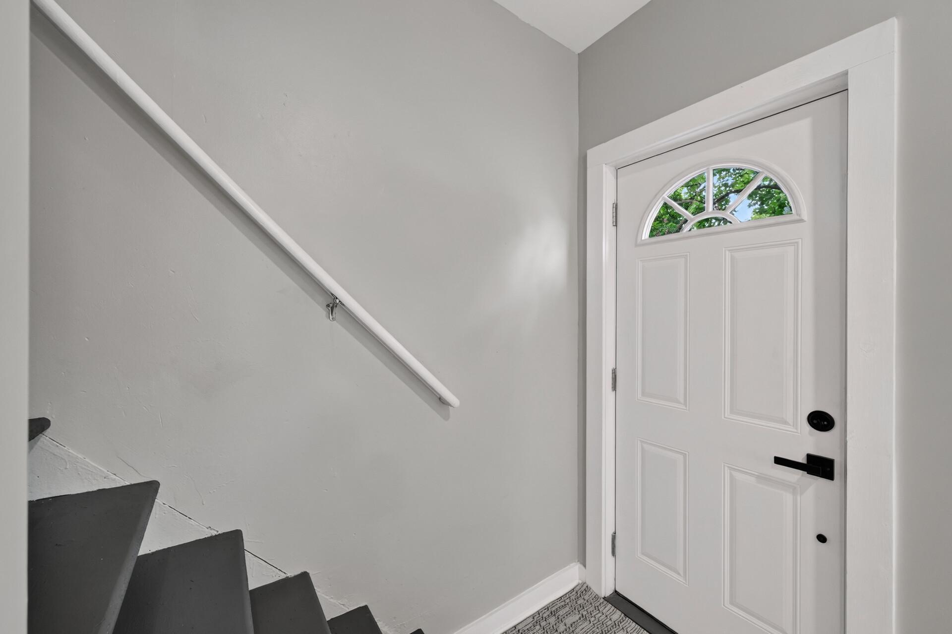 View of Residential at 1084 Sylvan Street, Saint Paul MN 55117, Saint Paul (6 of 39) - Mike Wilen | Minnesota Team Real Estate
