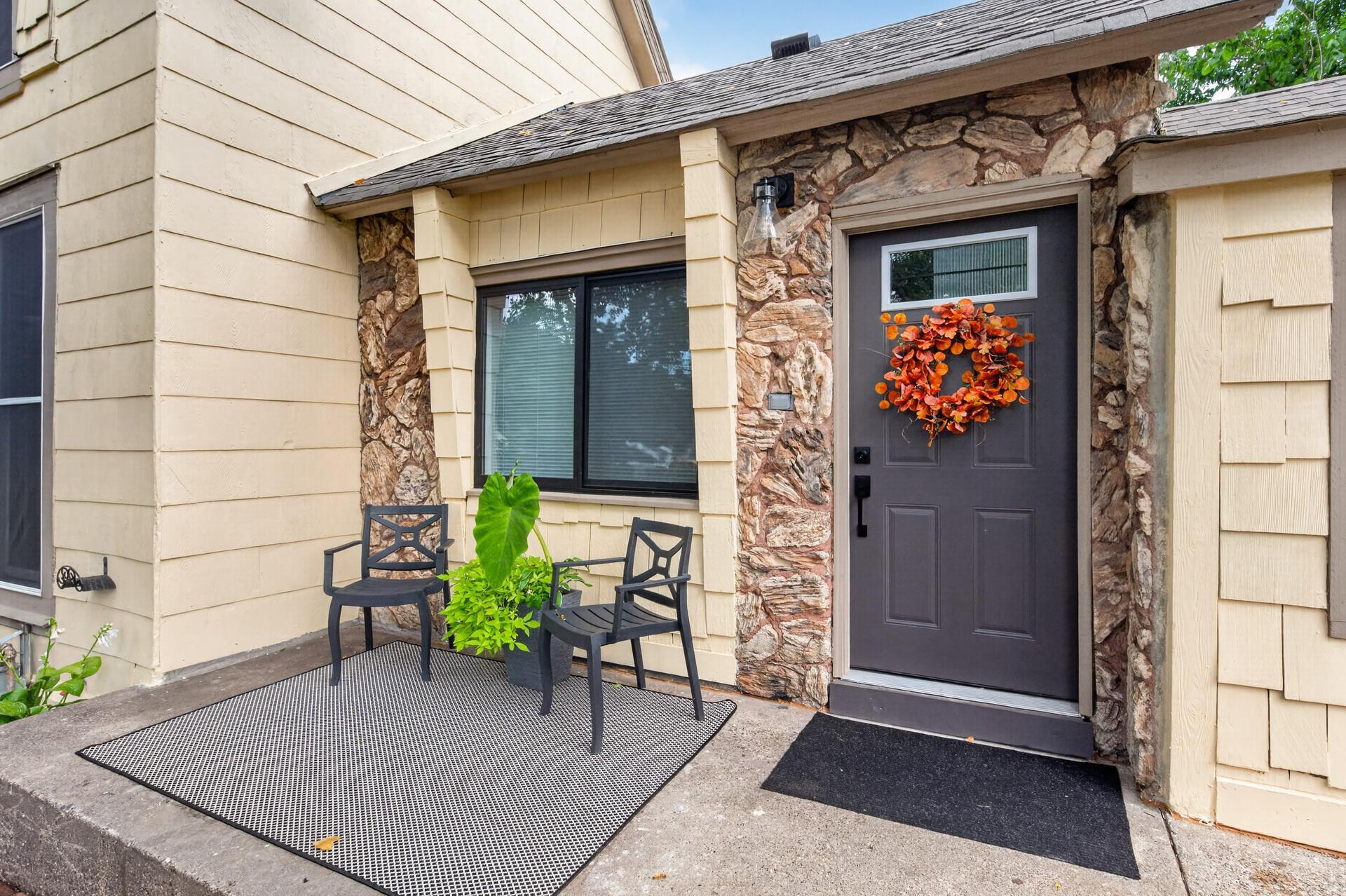 View of Residential at 1084 Sylvan Street, Saint Paul MN 55117, Saint Paul (5 of 39) - Mike Wilen | Minnesota Team Real Estate