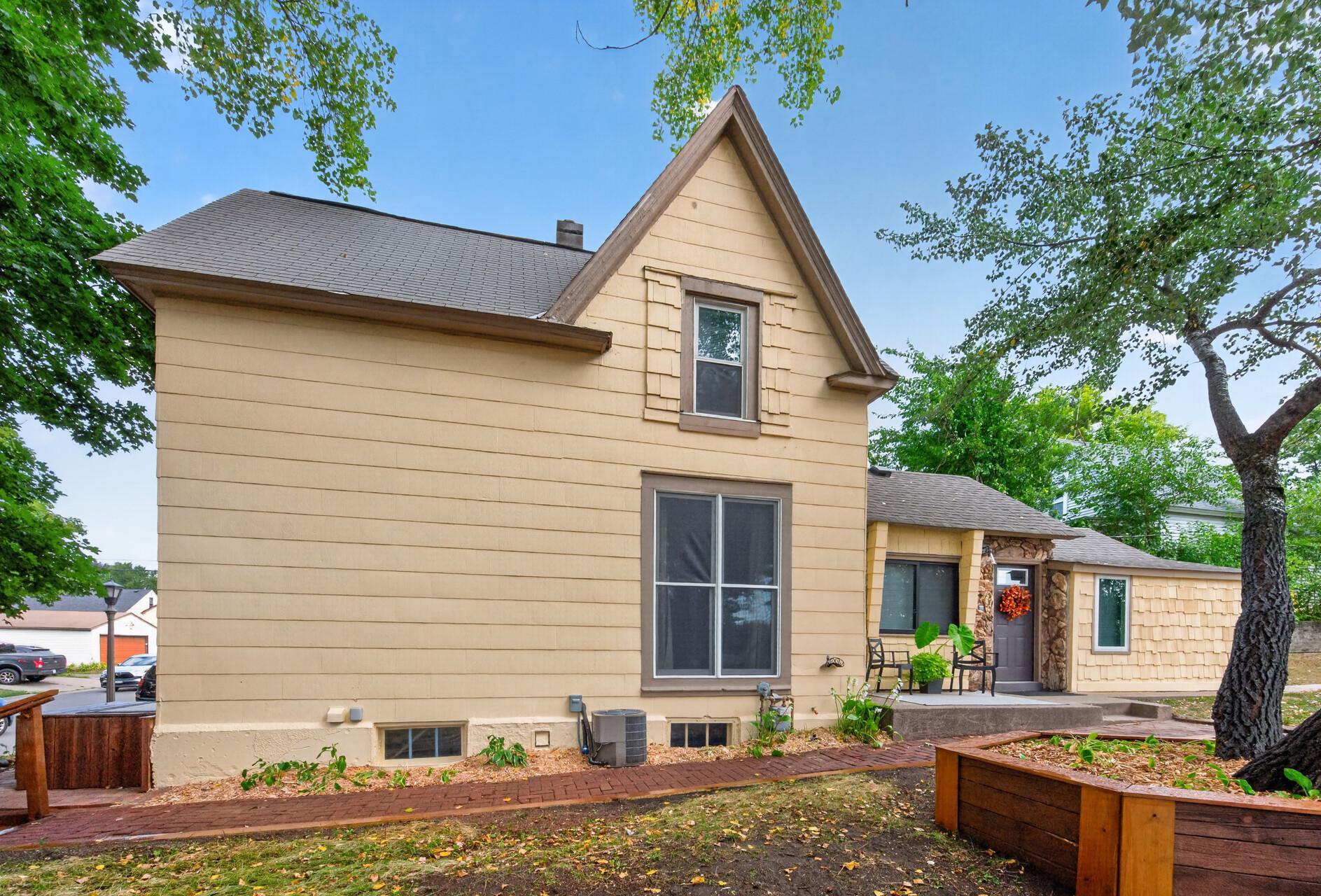 View of Residential at 1084 Sylvan Street, Saint Paul MN 55117, Saint Paul (34 of 39) - Mike Wilen | Minnesota Team Real Estate