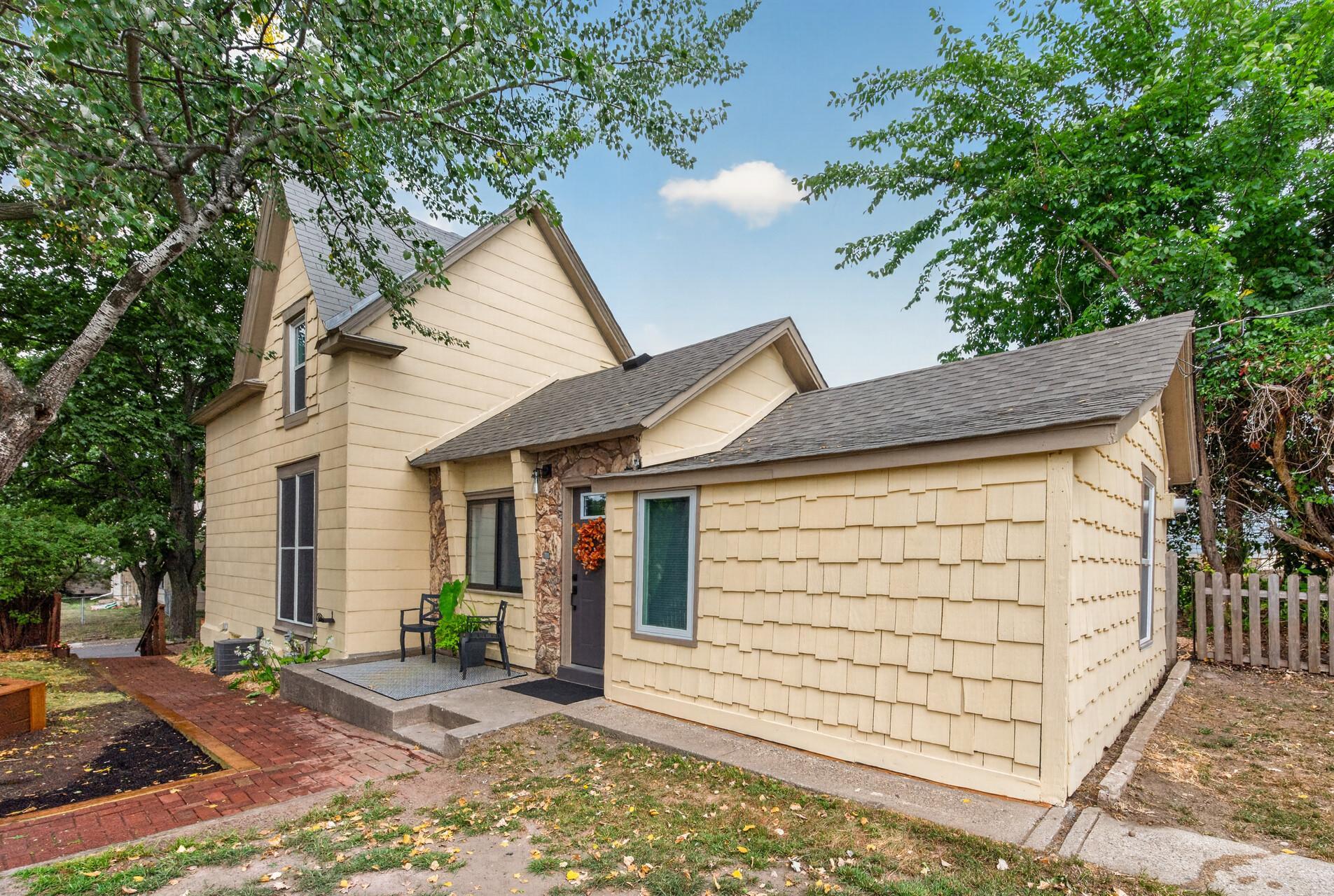 View of Residential at 1084 Sylvan Street, Saint Paul MN 55117, Saint Paul (3 of 39) - Mike Wilen | Minnesota Team Real Estate