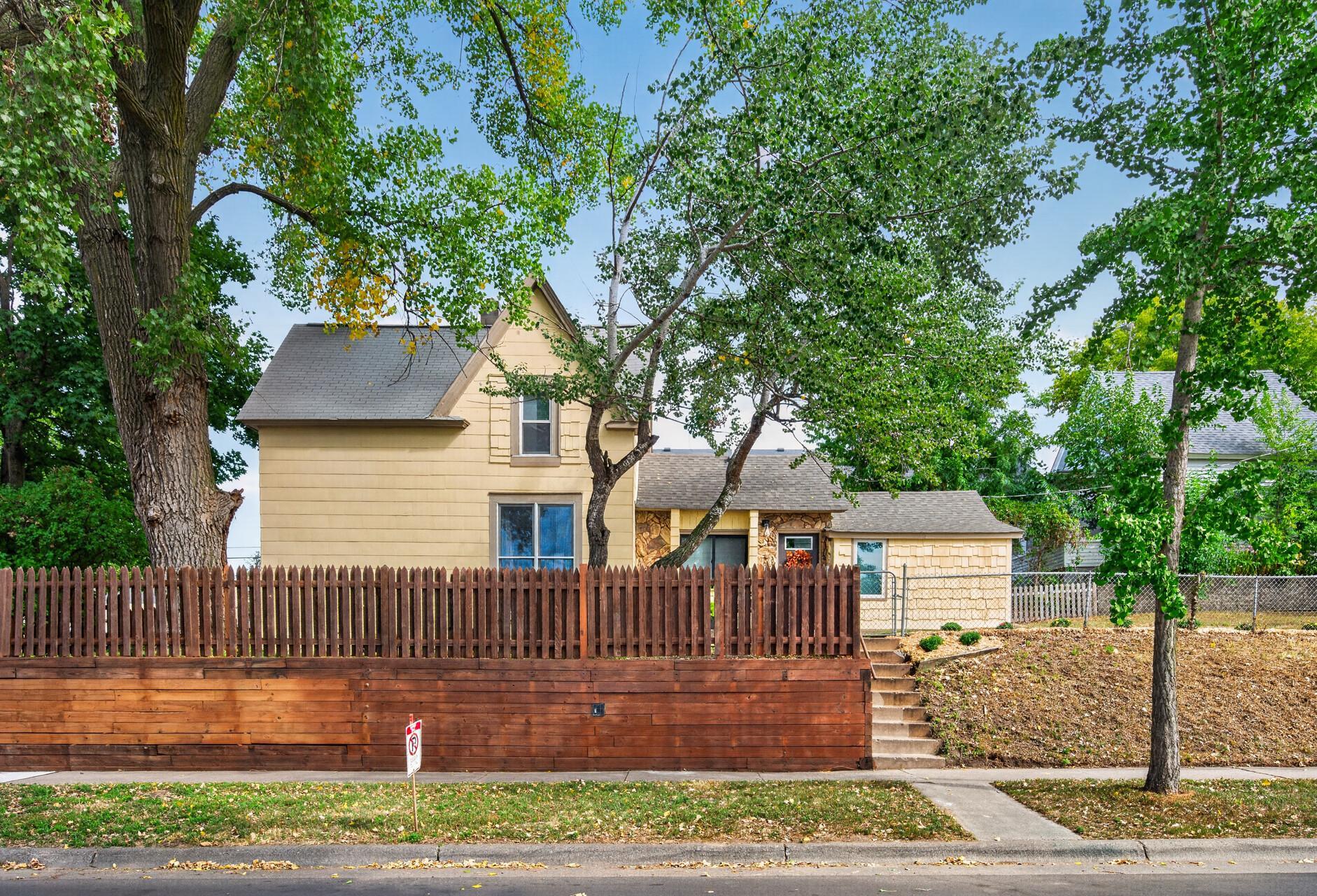 View of Residential at 1084 Sylvan Street, Saint Paul MN 55117, Saint Paul (2 of 39) - Mike Wilen | Minnesota Team Real Estate