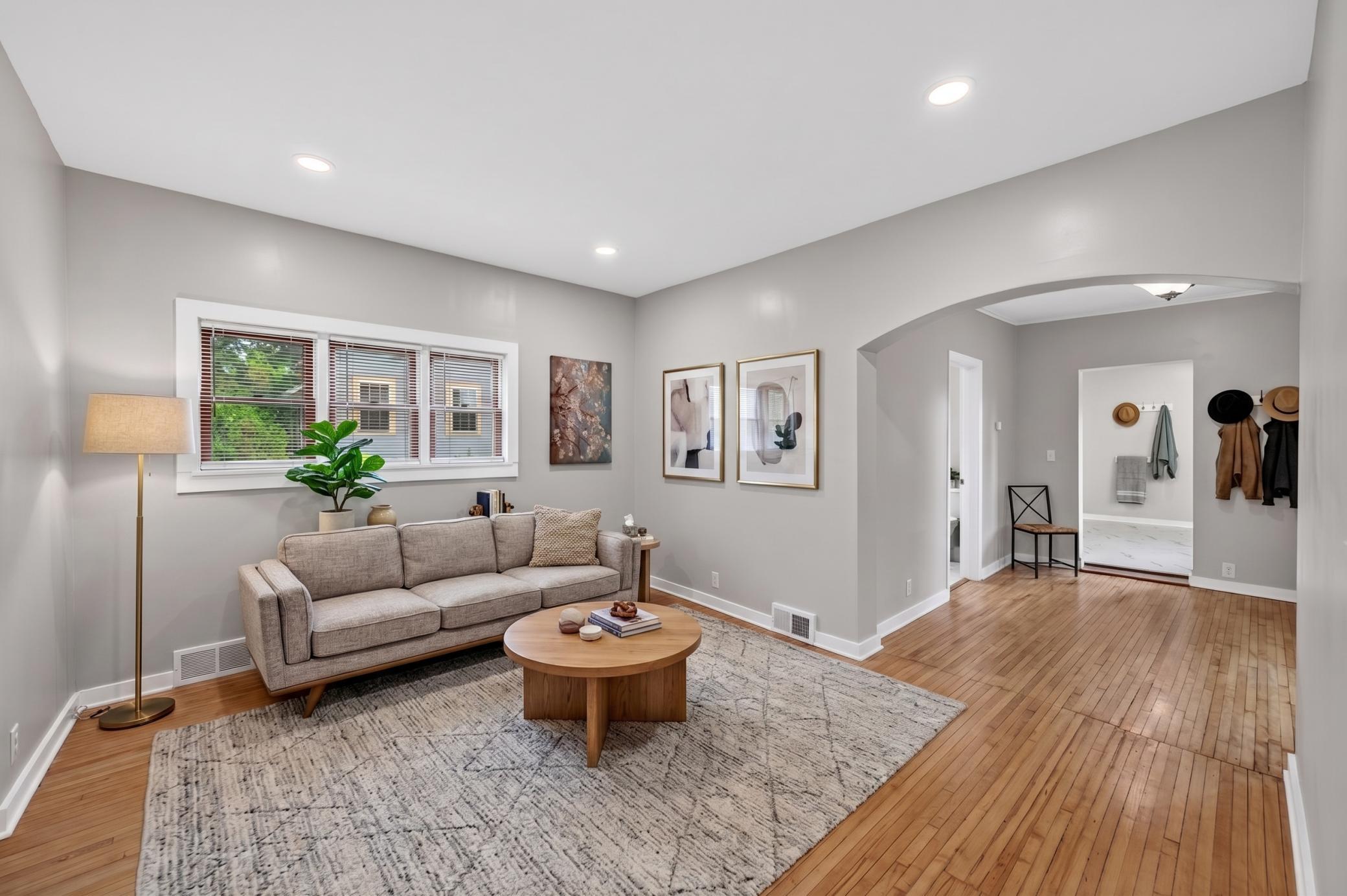 View of Residential at 1084 Sylvan Street, Saint Paul MN 55117, Saint Paul (7 of 39) - Mike Wilen | Minnesota Team Real Estate