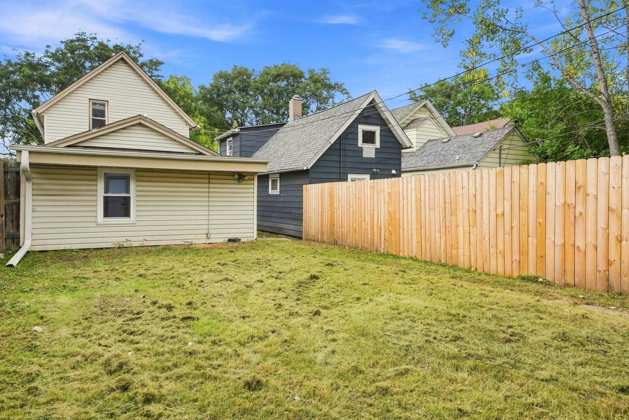 View of Residential at 482 Lawson Avenue, Saint Paul MN 55117, Saint Paul (25 of 29) - Mike Wilen | Minnesota Team Real Estate