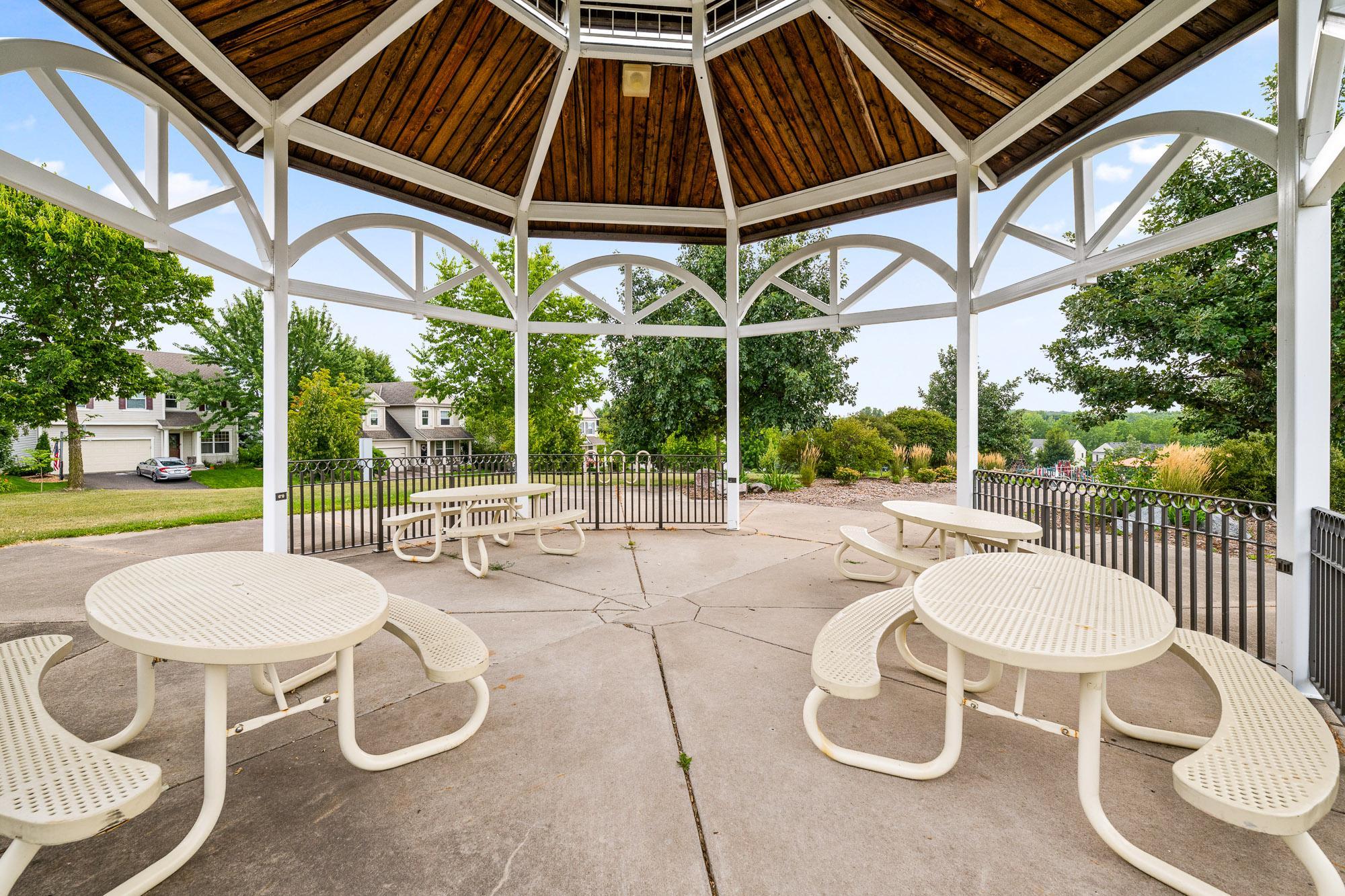 View of Residential at 14124 55th Avenue, Plymouth MN 55446, Plymouth (45 of 52) - Mike Wilen | Minnesota Team Real Estate
