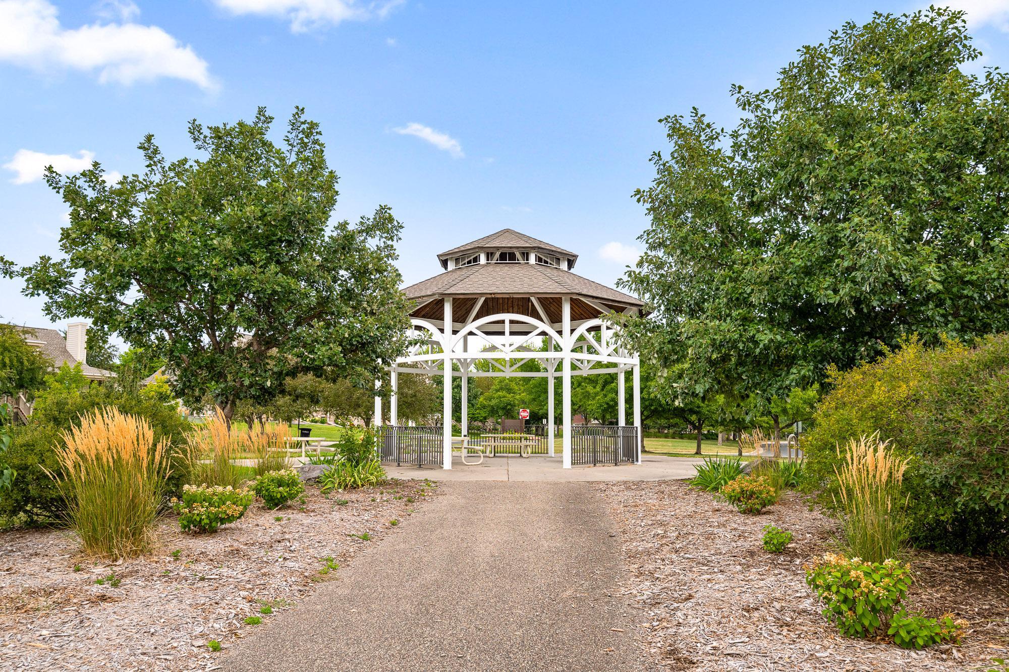 View of Residential at 14124 55th Avenue, Plymouth MN 55446, Plymouth (46 of 52) - Mike Wilen | Minnesota Team Real Estate
