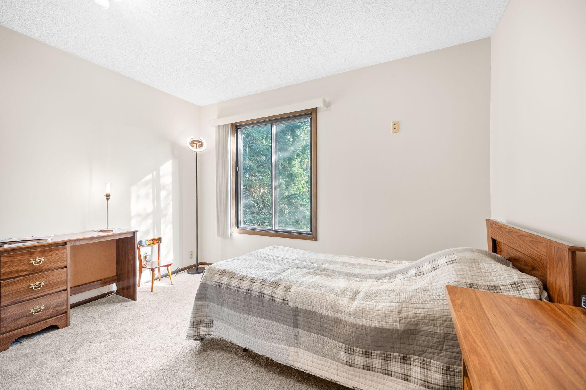 View of Residential at 2241 Country Lane, Minnetonka MN 55305, Minnetonka (15 of 19) - Mike Wilen | Minnesota Team Real Estate