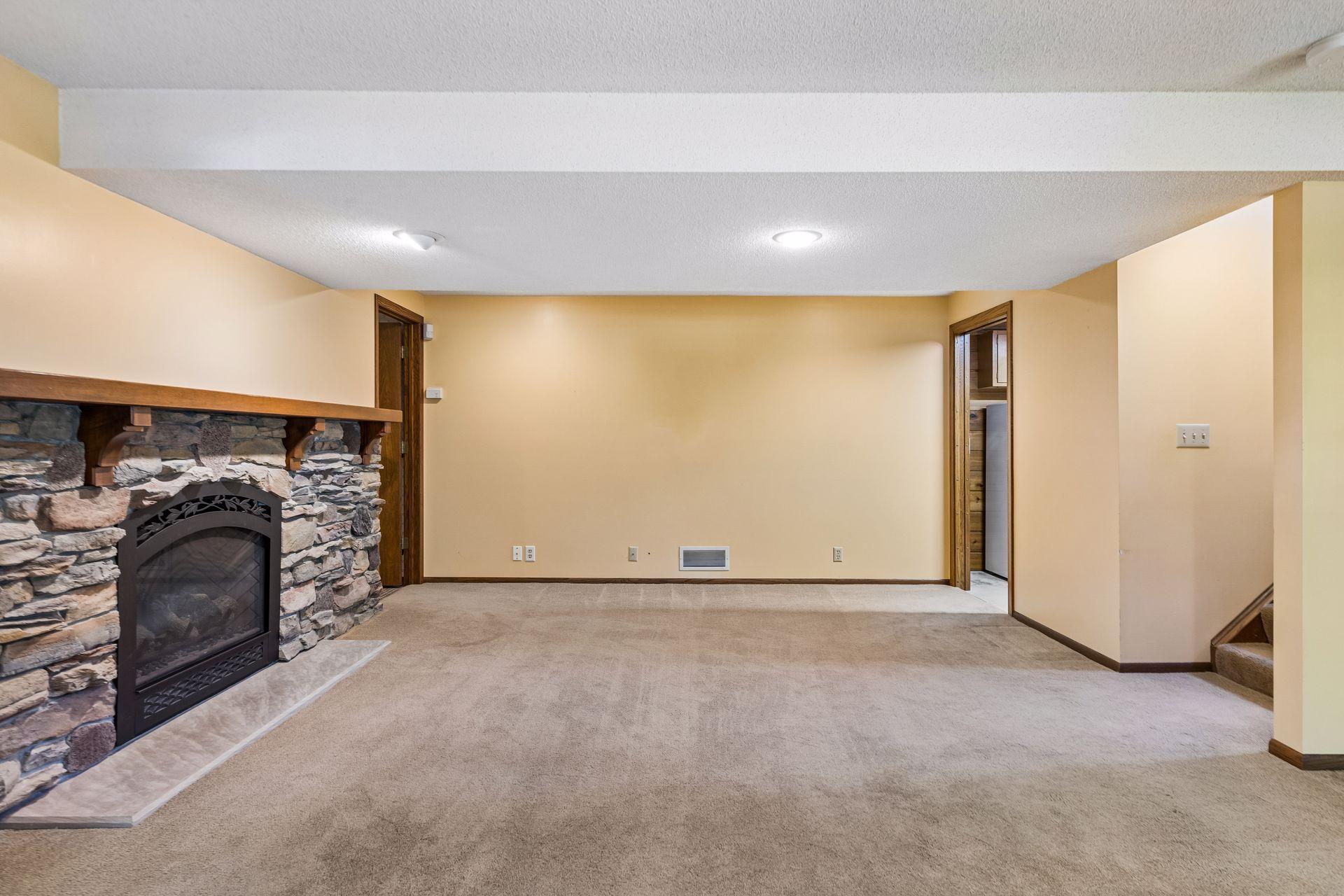 View of Residential at 450 Ranchview Lane, Plymouth MN 55447, Plymouth (28 of 41) - Mike Wilen | Minnesota Team Real Estate