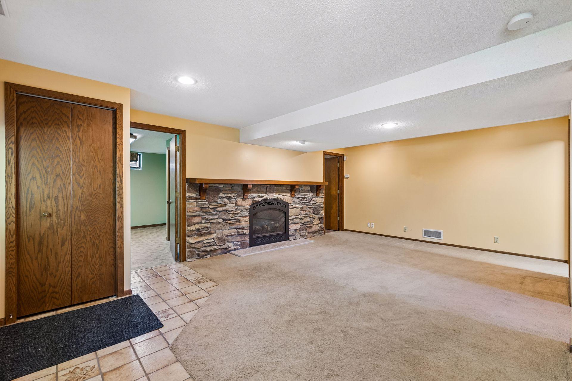 View of Residential at 450 Ranchview Lane, Plymouth MN 55447, Plymouth (27 of 41) - Mike Wilen | Minnesota Team Real Estate