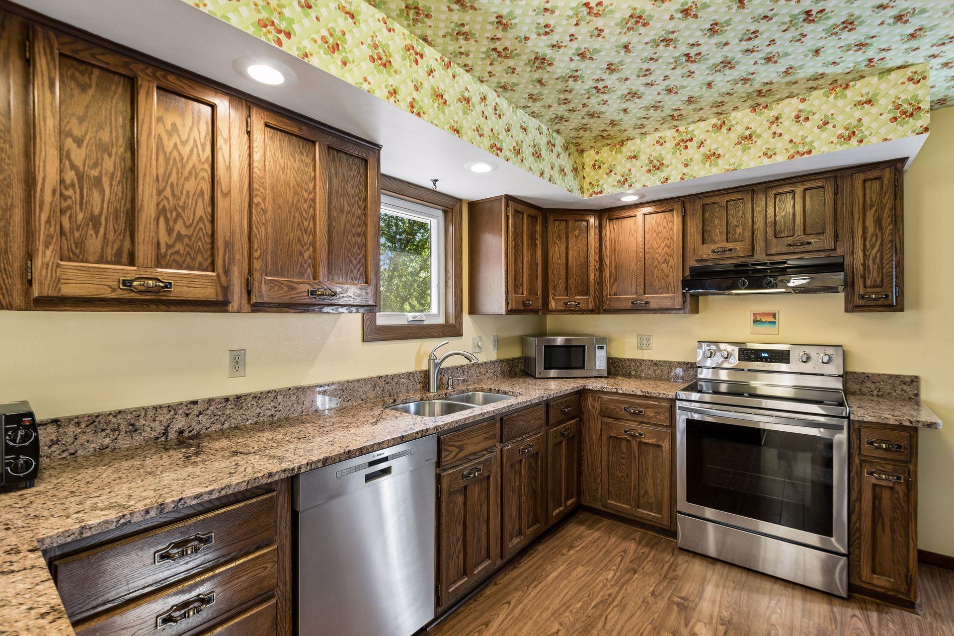 View of Residential at 450 Ranchview Lane, Plymouth MN 55447, Plymouth (15 of 41) - Mike Wilen | Minnesota Team Real Estate
