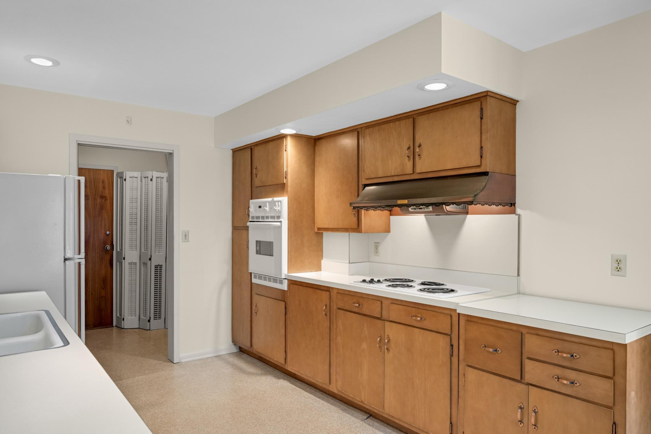 View of Residential at 3540 James Avenue #106, Minneapolis MN 55408, Minneapolis (13 of 44) - Mike Wilen | Minnesota Team Real Estate