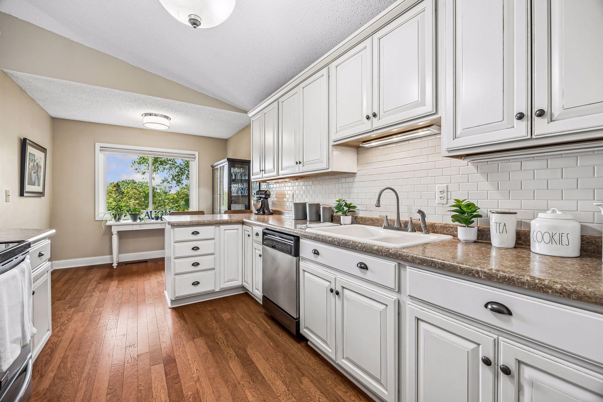View of Residential at 5225 Beachside Drive, Minnetonka MN 55343, Minnetonka (11 of 46) - Mike Wilen | Minnesota Team Real Estate