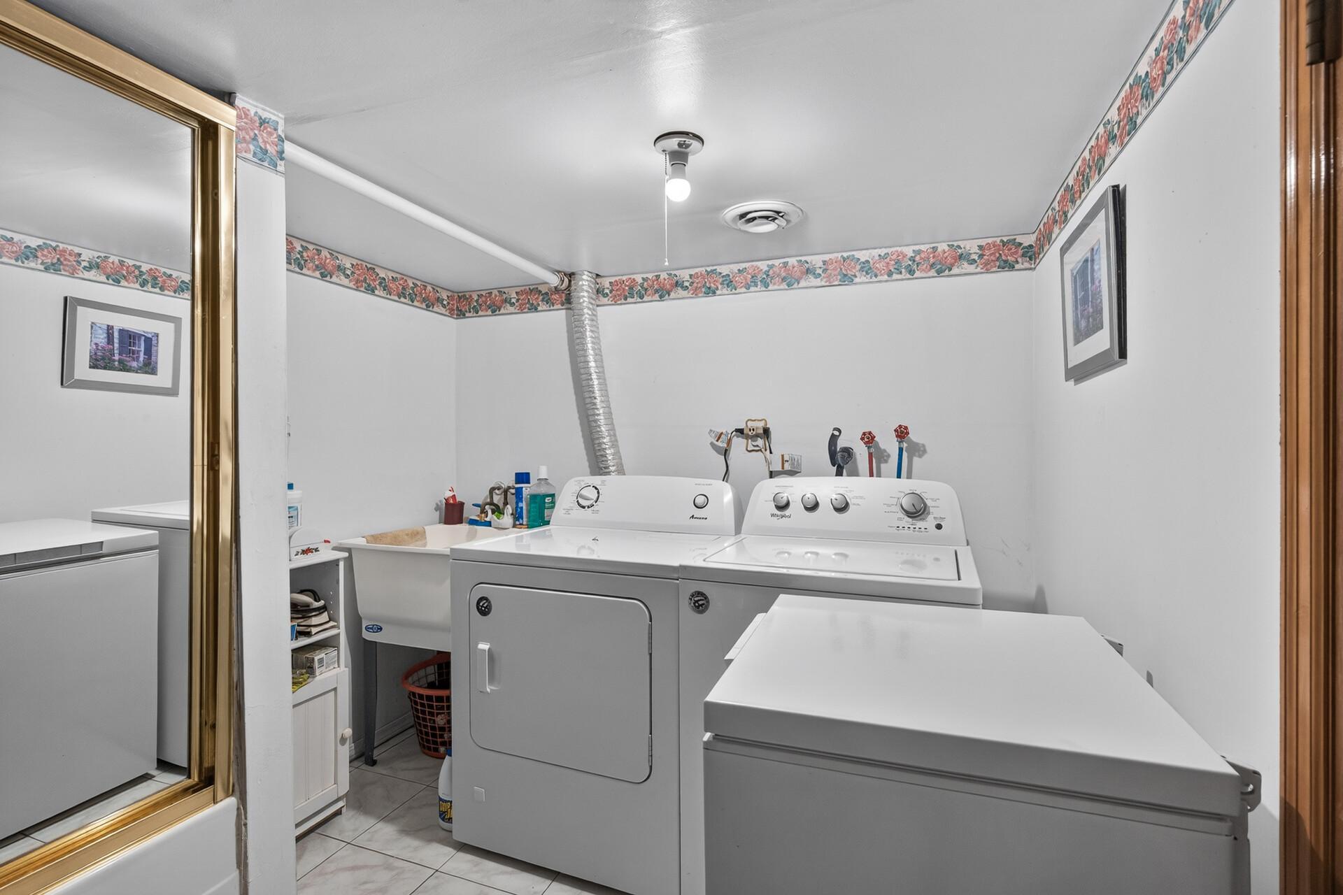 View of Residential at 4224 Stevens Avenue, Minneapolis MN 55409, Minneapolis (17 of 26) - Mike Wilen | Minnesota Team Real Estate
