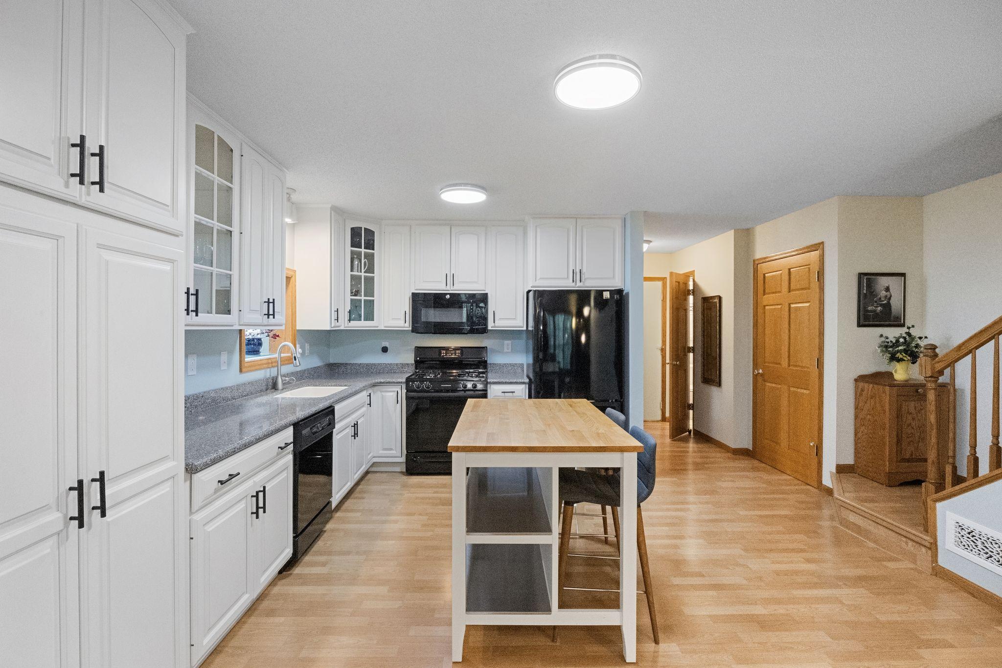 View of Residential at 1880 Shady Beach Avenue, Roseville MN 55113, Roseville (6 of 33) - Mike Wilen | Minnesota Team Real Estate