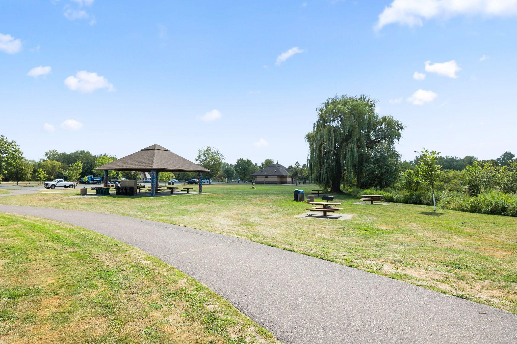 View of Residential at 1880 Shady Beach Avenue, Roseville MN 55113, Roseville (31 of 33) - Mike Wilen | Minnesota Team Real Estate