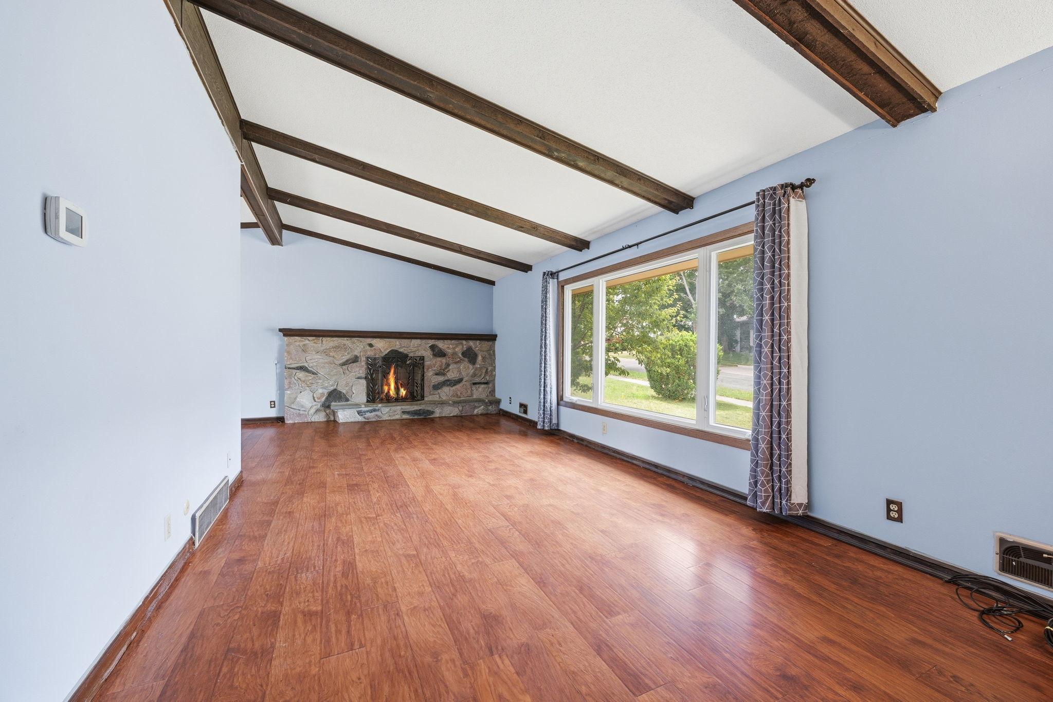 View of Residential at 48 Winthrop Street, Saint Paul MN 55119, Saint Paul (4 of 25) - Mike Wilen | Minnesota Team Real Estate