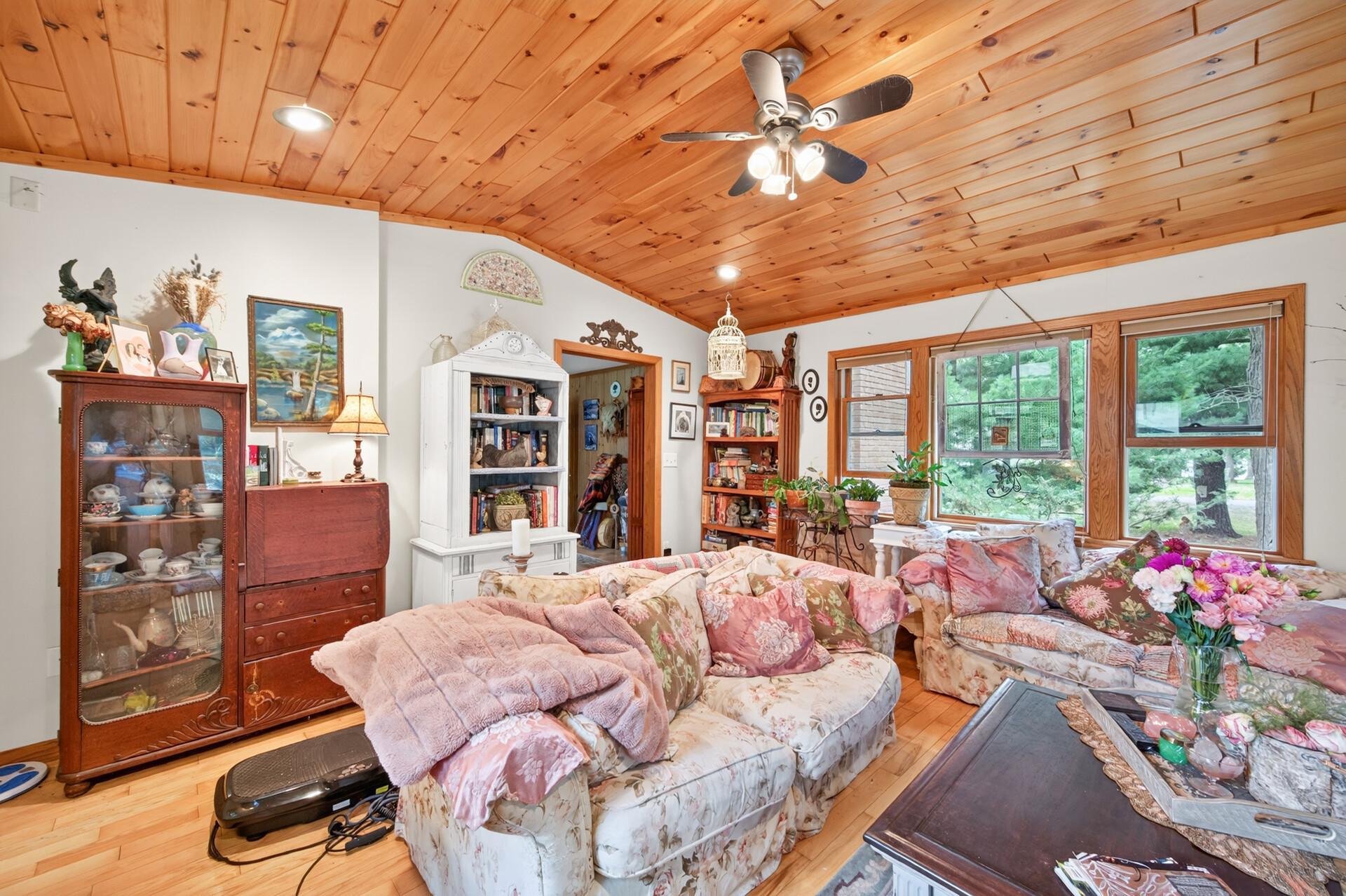 View of Residential at 2900 Itasca Avenue, Saint Mary's Point MN 55043, Saint Mary's Point (19 of 51) - Mike Wilen | Minnesota Team Real Estate