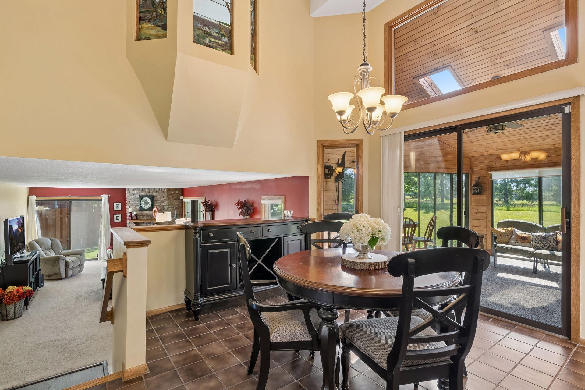 View of Residential at 9629 Bennett Place, Eden Prairie MN 55347, Eden Prairie (18 of 64) - Mike Wilen | Minnesota Team Real Estate