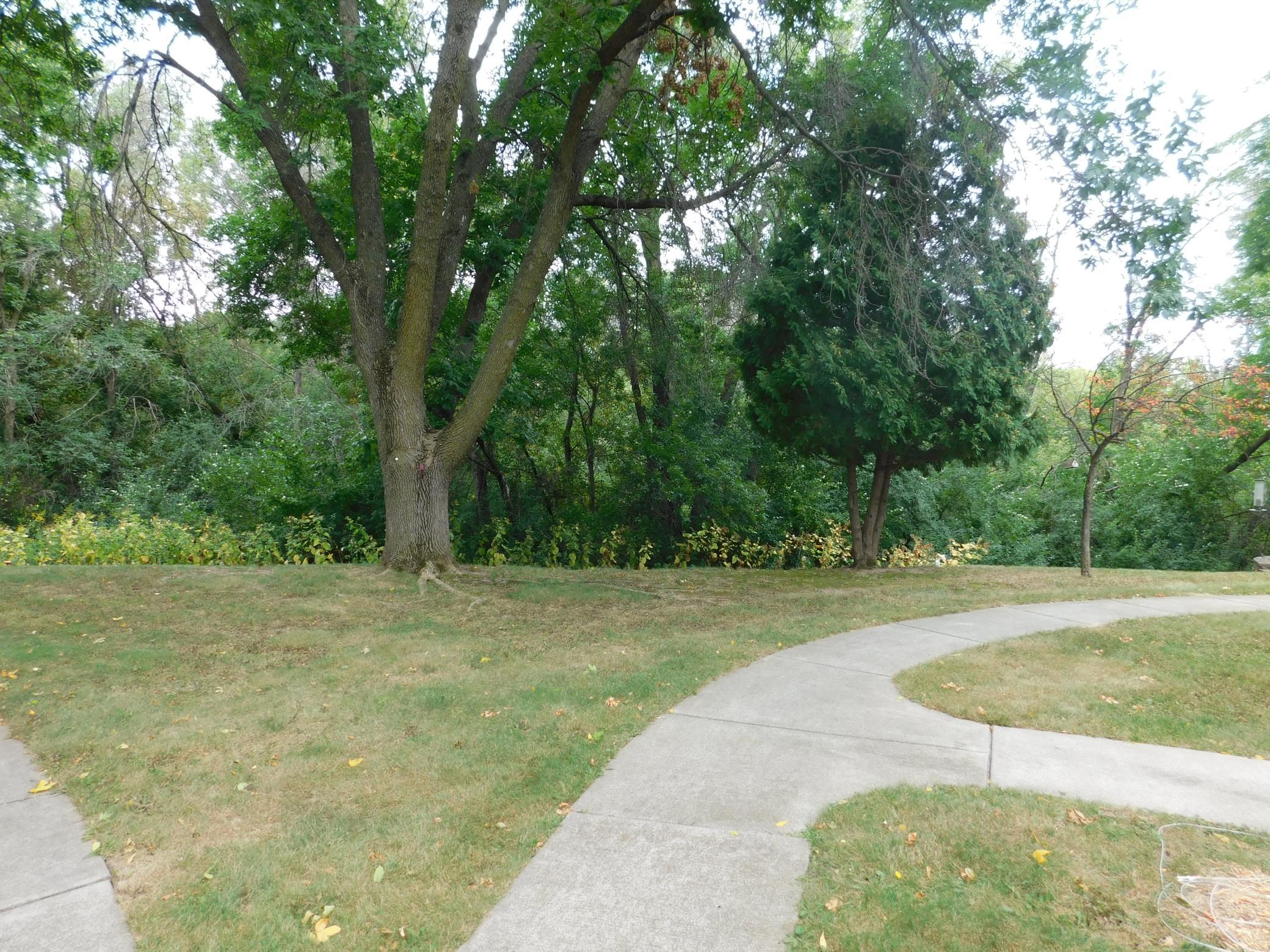 View of Residential at 4852 Grenwich Trail, Oakdale MN 55128, Oakdale (13 of 14) - Mike Wilen | Minnesota Team Real Estate