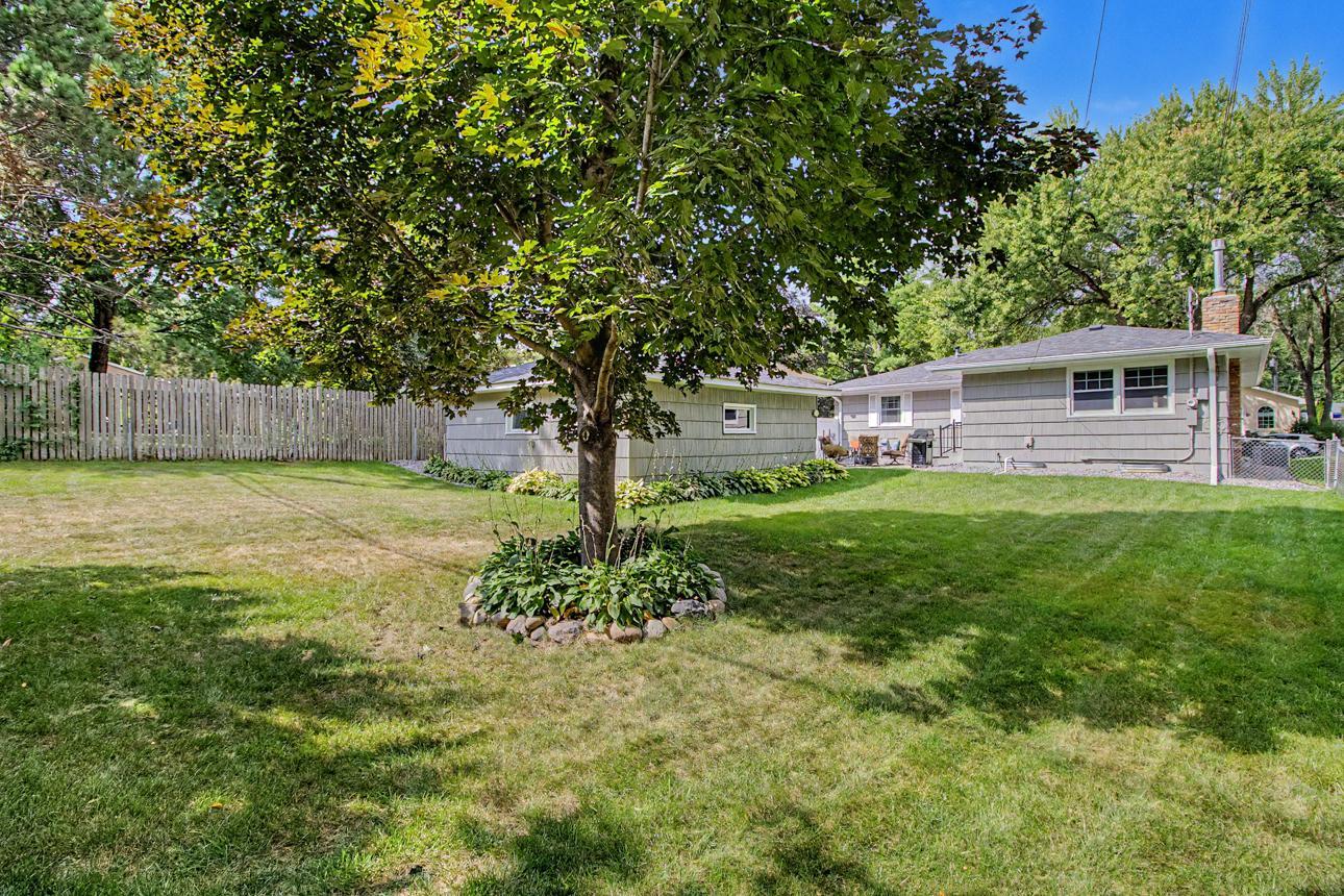 View of Residential at 1424 Rhode Island Avenue, Golden Valley MN 55427, Golden Valley (33 of 36) - Mike Wilen | Minnesota Team Real Estate