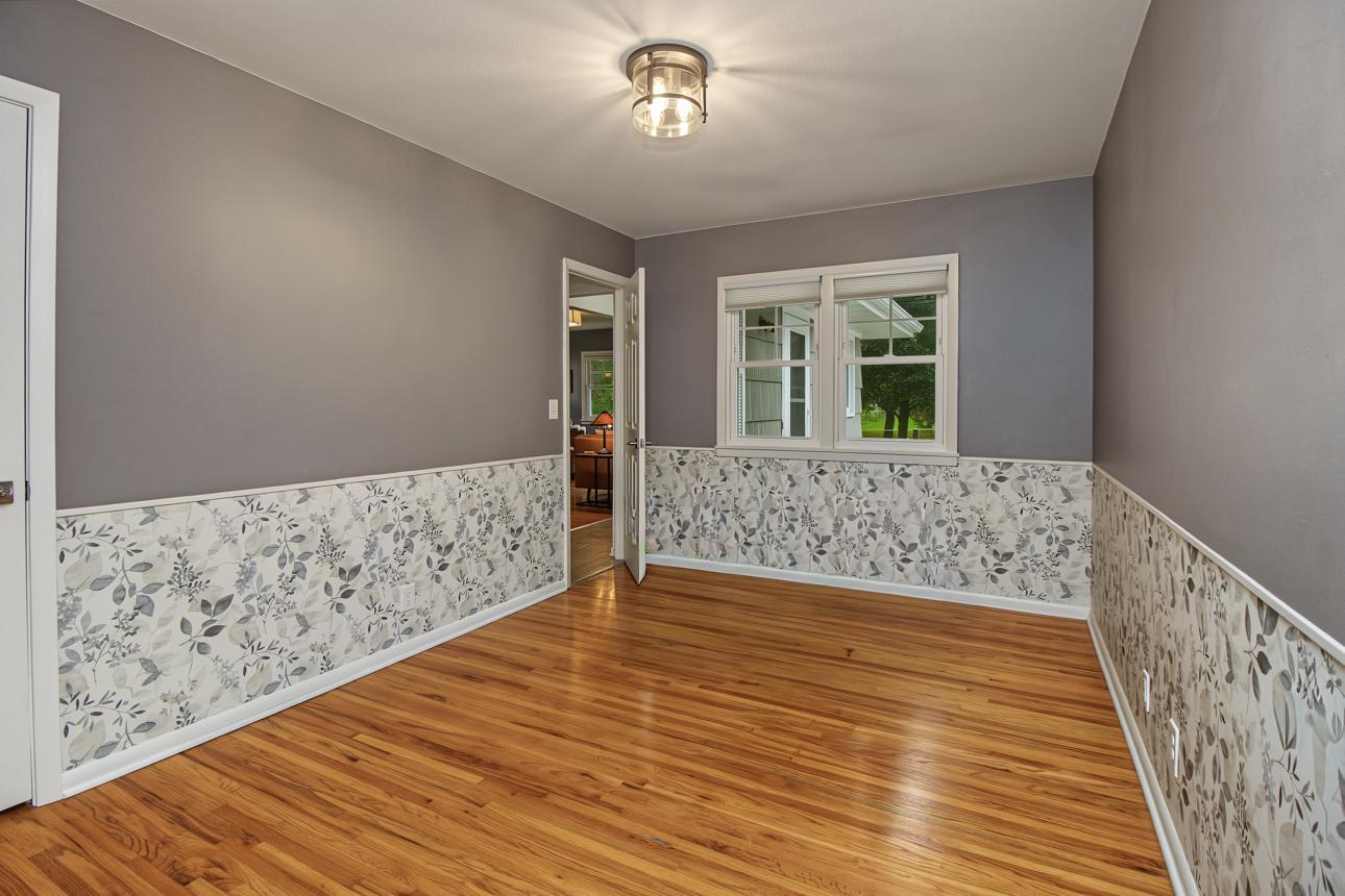 View of Residential at 1424 Rhode Island Avenue, Golden Valley MN 55427, Golden Valley (21 of 45) - Mike Wilen | Minnesota Team Real Estate