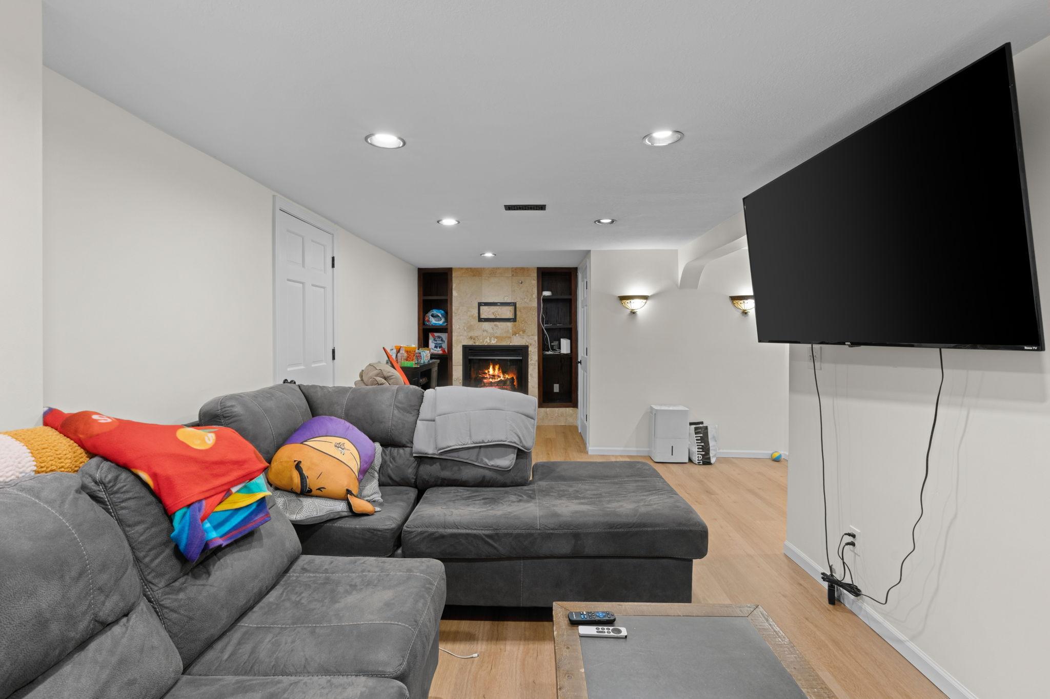View of Residential at 2627 Mckinley Street, Minneapolis MN 55418, Minneapolis (34 of 43) - Mike Wilen | Minnesota Team Real Estate