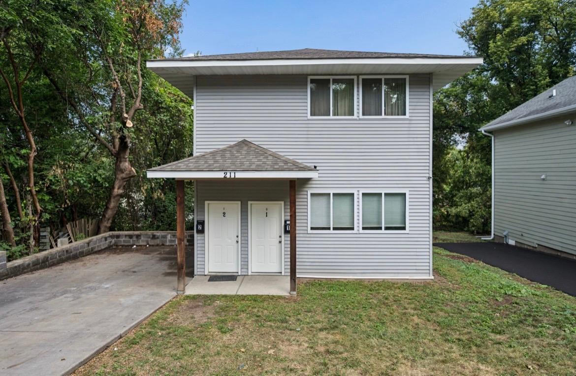 View of Residential Income at 211 Belvidere Street, Saint Paul MN 55107, Saint Paul (17 of 19) - Mike Wilen | Minnesota Team Real Estate