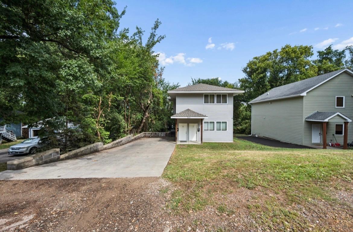 View of Residential Income at 211 Belvidere Street, Saint Paul MN 55107, Saint Paul (16 of 19) - Mike Wilen | Minnesota Team Real Estate
