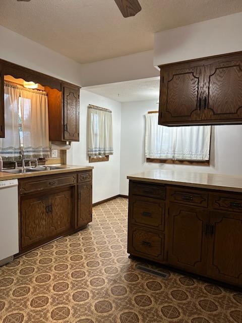 View of Residential at 823 Juno Avenue, Saint Paul MN 55102, Saint Paul (18 of 21) - Mike Wilen | Minnesota Team Real Estate