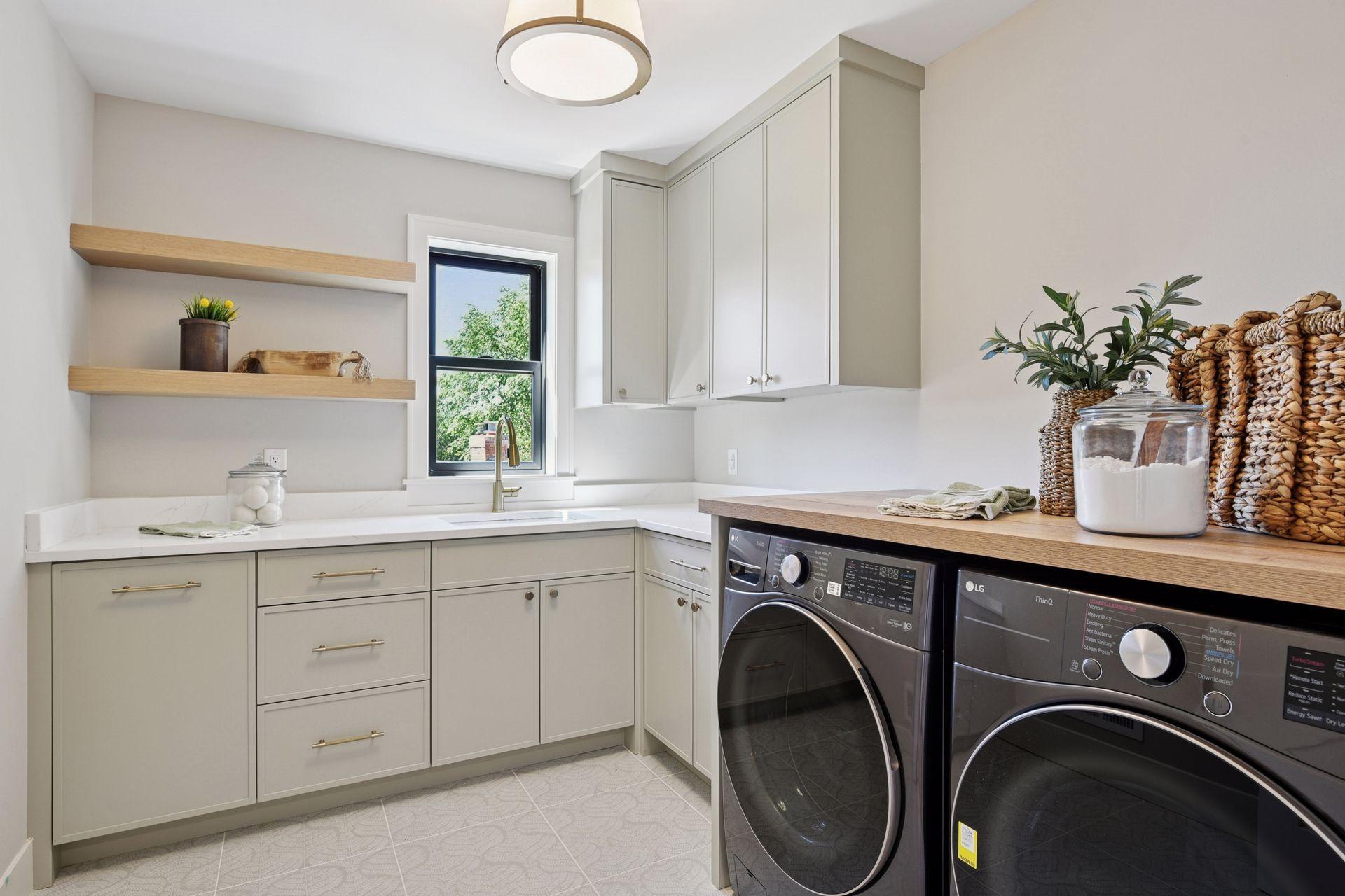 View of Residential at 5913 Abbott Avenue, Edina MN 55410, Edina (41 of 66) - Mike Wilen | Minnesota Team Real Estate