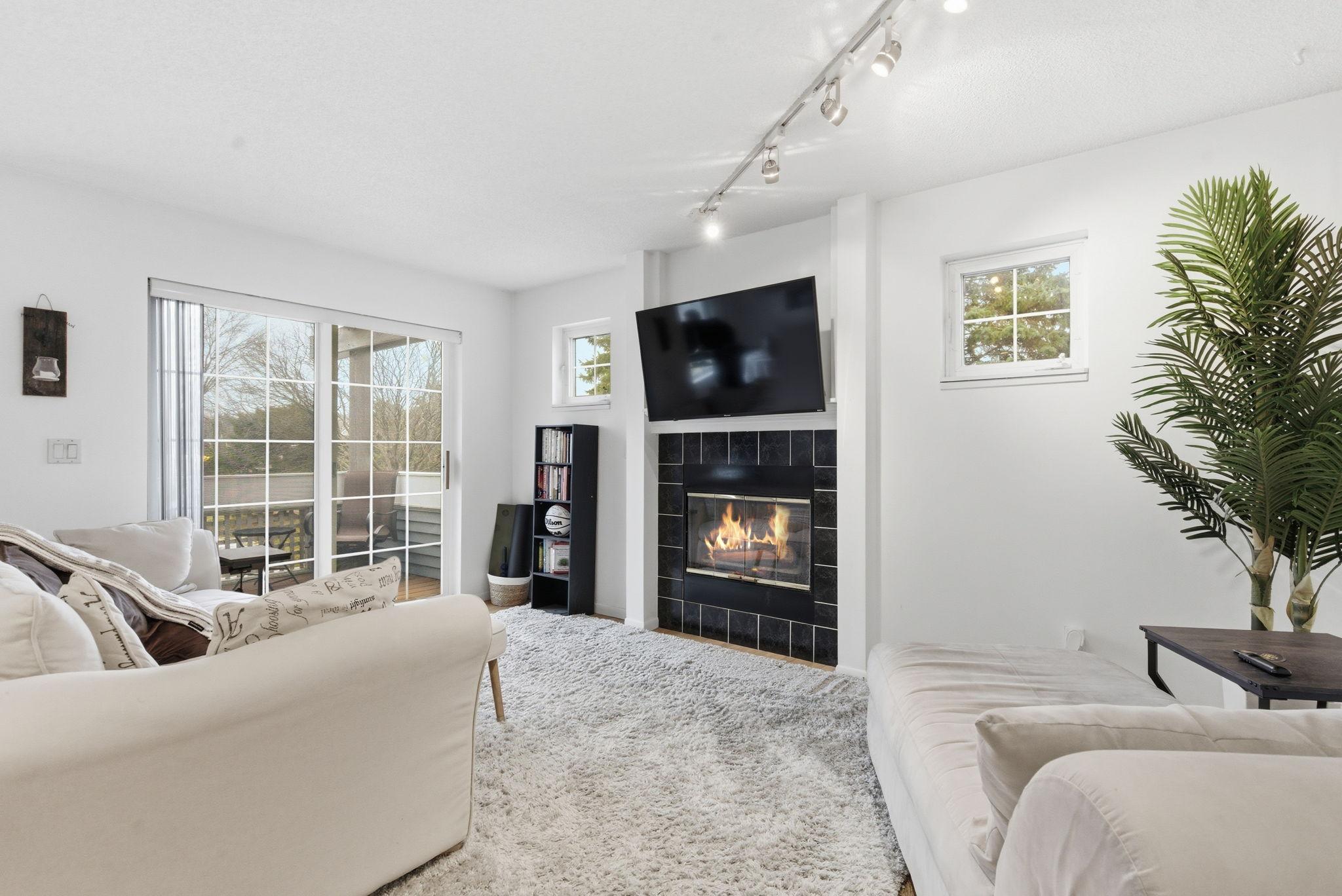 View of Residential at 15665 24th Avenue #E, Plymouth MN 55447, Plymouth (7 of 31) - Mike Wilen | Minnesota Team Real Estate