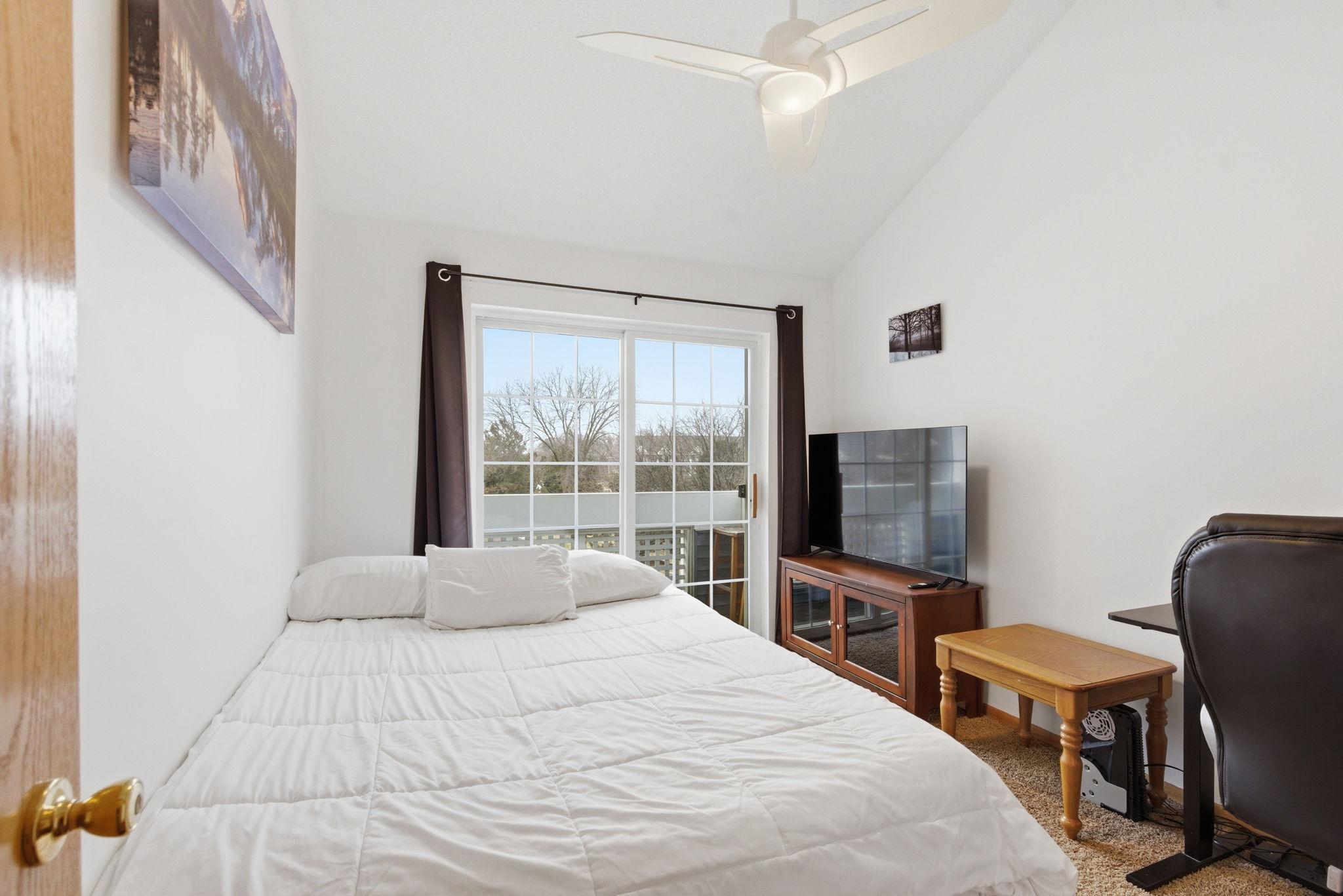 View of Residential at 15665 24th Avenue #E, Plymouth MN 55447, Plymouth (17 of 31) - Mike Wilen | Minnesota Team Real Estate