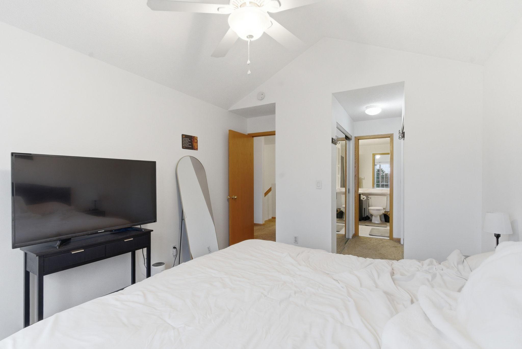 View of Residential at 15665 24th Avenue #E, Plymouth MN 55447, Plymouth (20 of 31) - Mike Wilen | Minnesota Team Real Estate