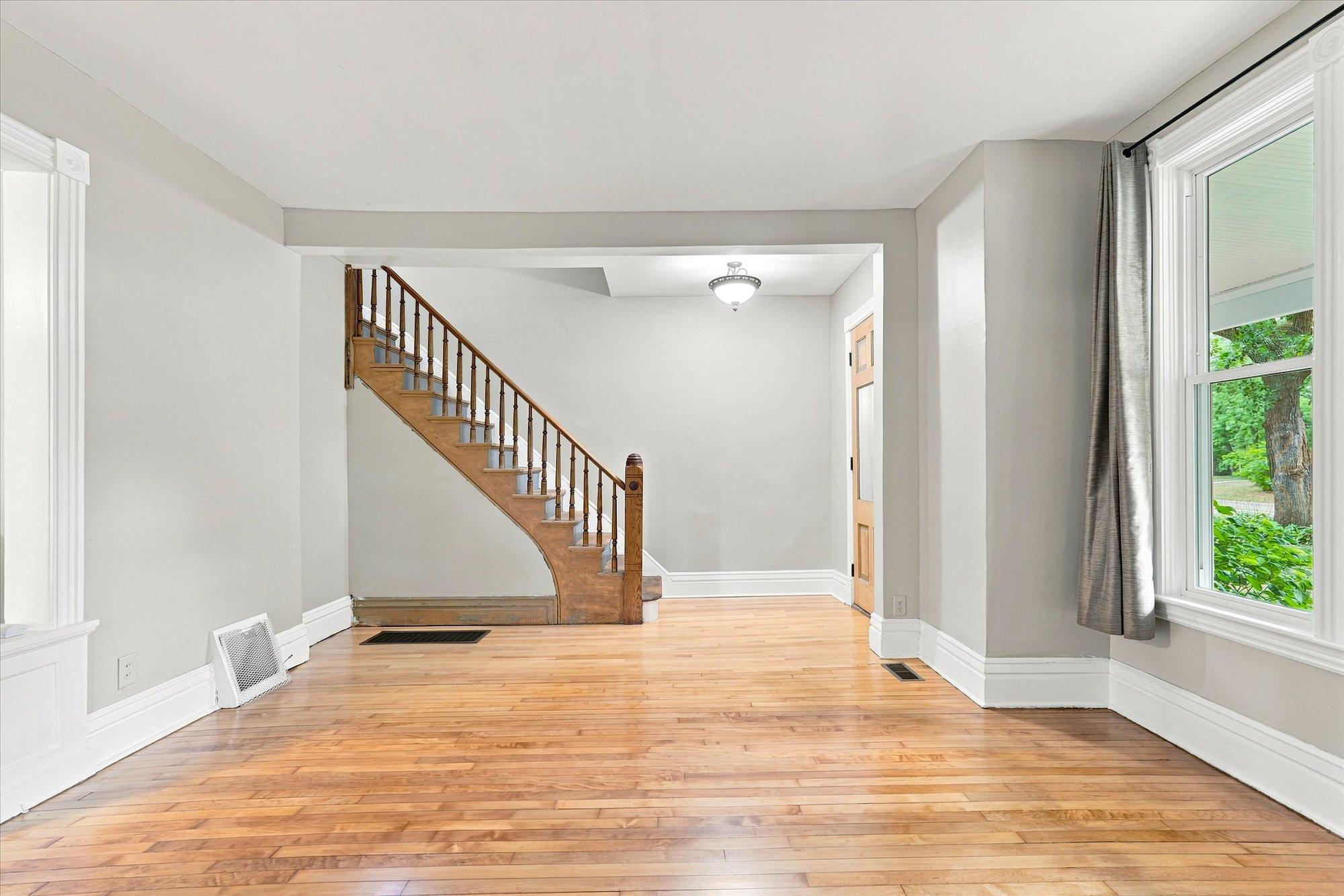 View of Residential at 2819 Helen Street, North Saint Paul MN 55109, North Saint Paul (9 of 57) - Mike Wilen | Minnesota Team Real Estate