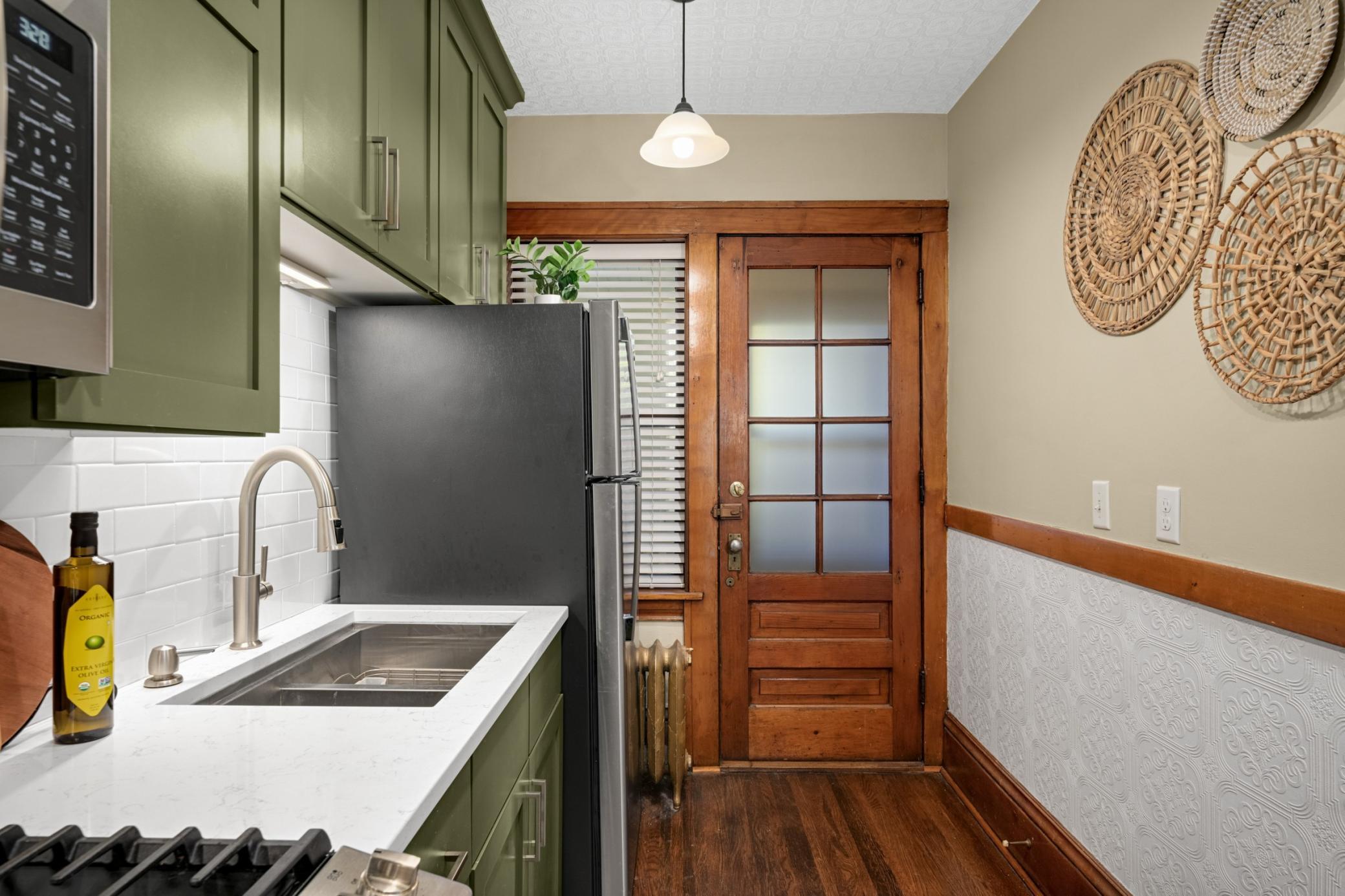 View of Residential at 641 Marshall Avenue #4, Saint Paul MN 55104, Saint Paul (12 of 33) - Mike Wilen | Minnesota Team Real Estate