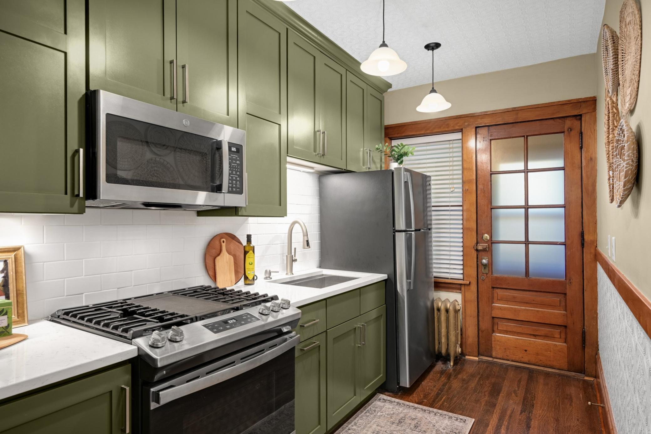 View of Residential at 641 Marshall Avenue #4, Saint Paul MN 55104, Saint Paul (11 of 33) - Mike Wilen | Minnesota Team Real Estate
