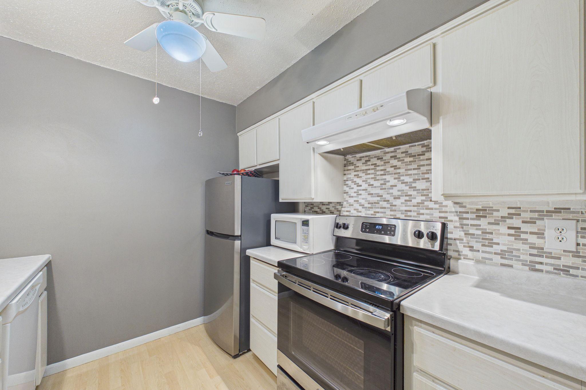 View of Residential at 2200 Nevada Avenue #321, Saint Louis Park MN 55426, Saint Louis Park (10 of 21) - Mike Wilen | Minnesota Team Real Estate