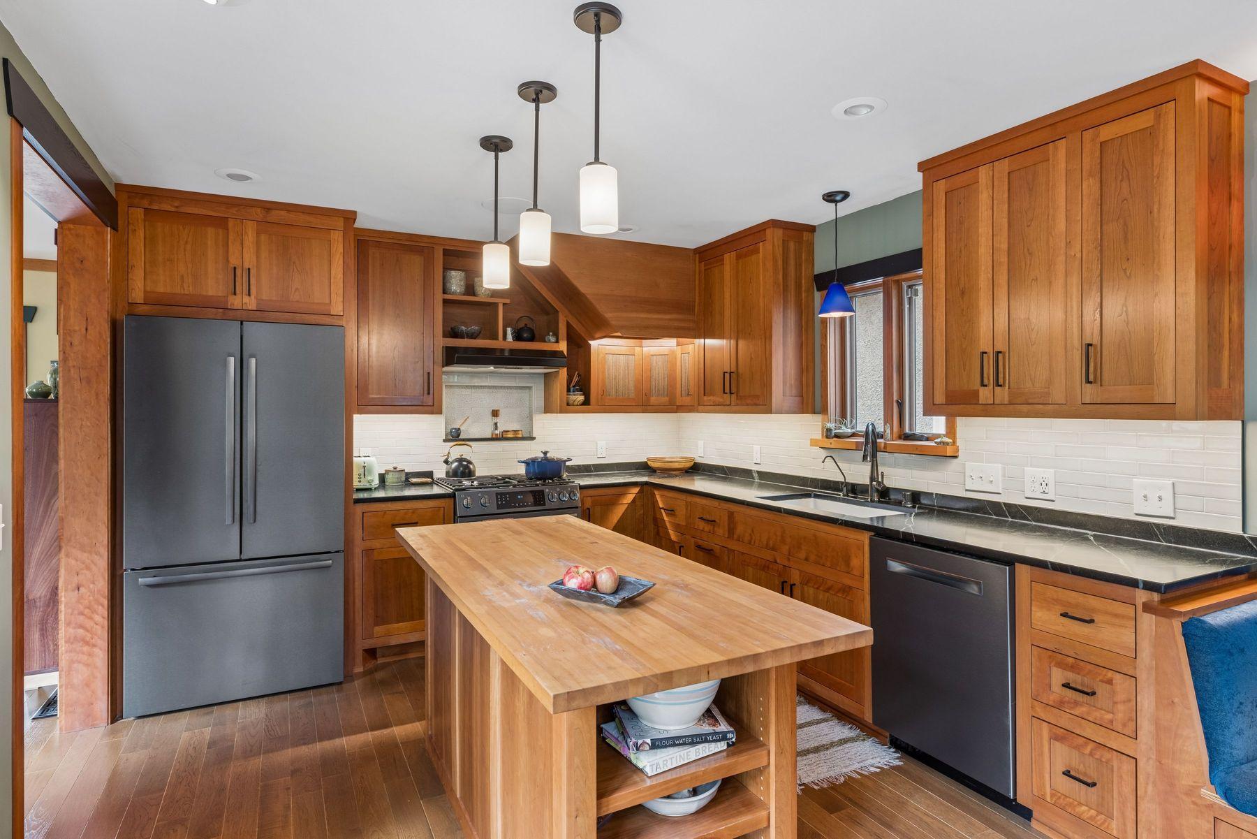 View of Residential at 4700 Drew Avenue, Minneapolis MN 55410, Minneapolis (13 of 48) - Mike Wilen | Minnesota Team Real Estate