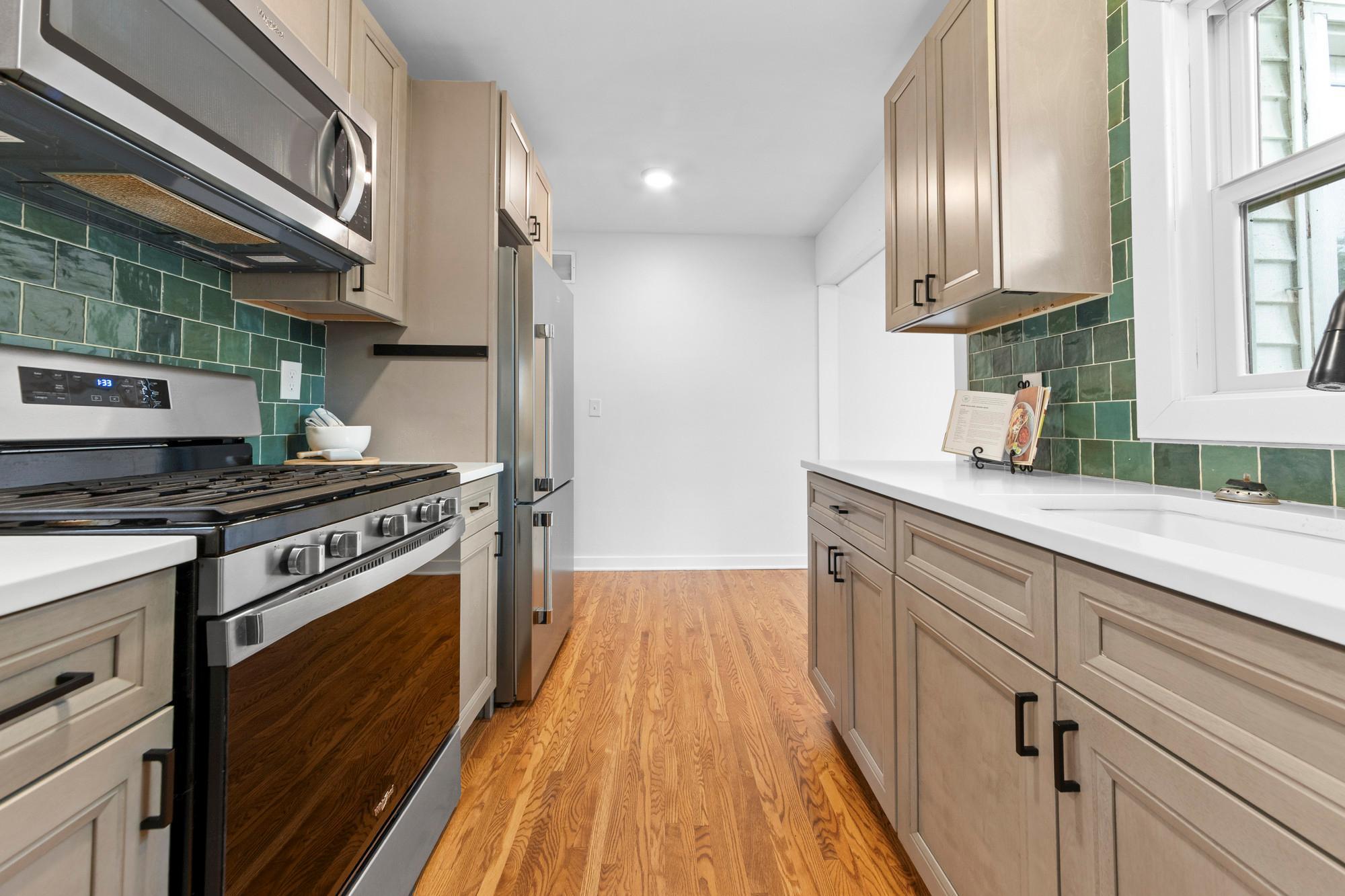 View of Residential at 2729 Hampshire Avenue, Saint Louis Park MN 55426, Saint Louis Park (8 of 26) - Mike Wilen | Minnesota Team Real Estate