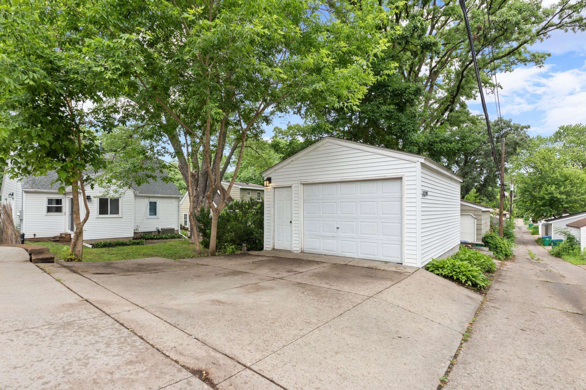 View of Residential at 2729 Hampshire Avenue, Saint Louis Park MN 55426, Saint Louis Park (23 of 26) - Mike Wilen | Minnesota Team Real Estate