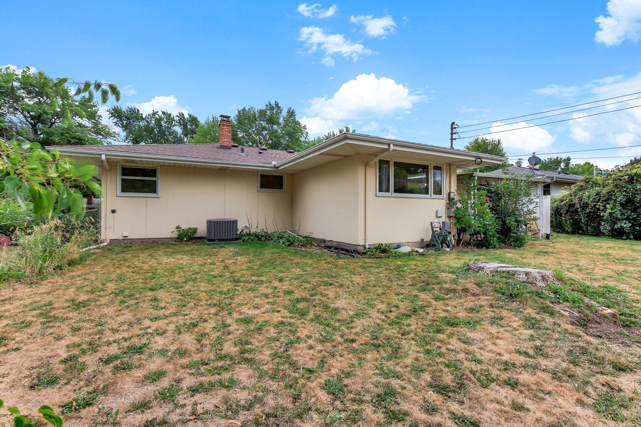 View of Residential at 2801 Galtier Street, Roseville MN 55113, Roseville (35 of 37) - Mike Wilen | Minnesota Team Real Estate