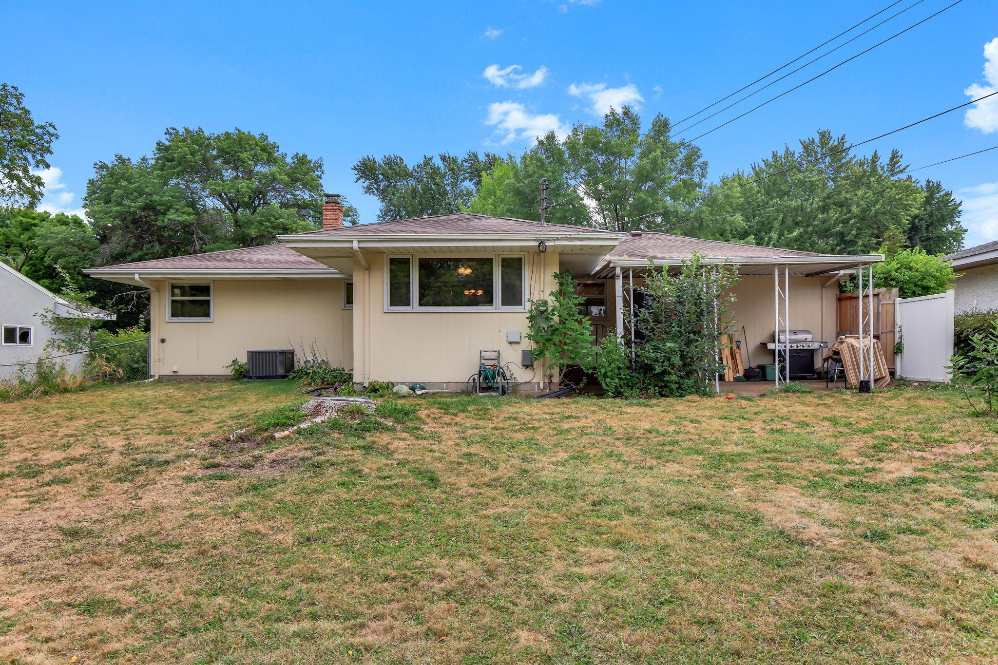 View of Residential at 2801 Galtier Street, Roseville MN 55113, Roseville (34 of 37) - Mike Wilen | Minnesota Team Real Estate
