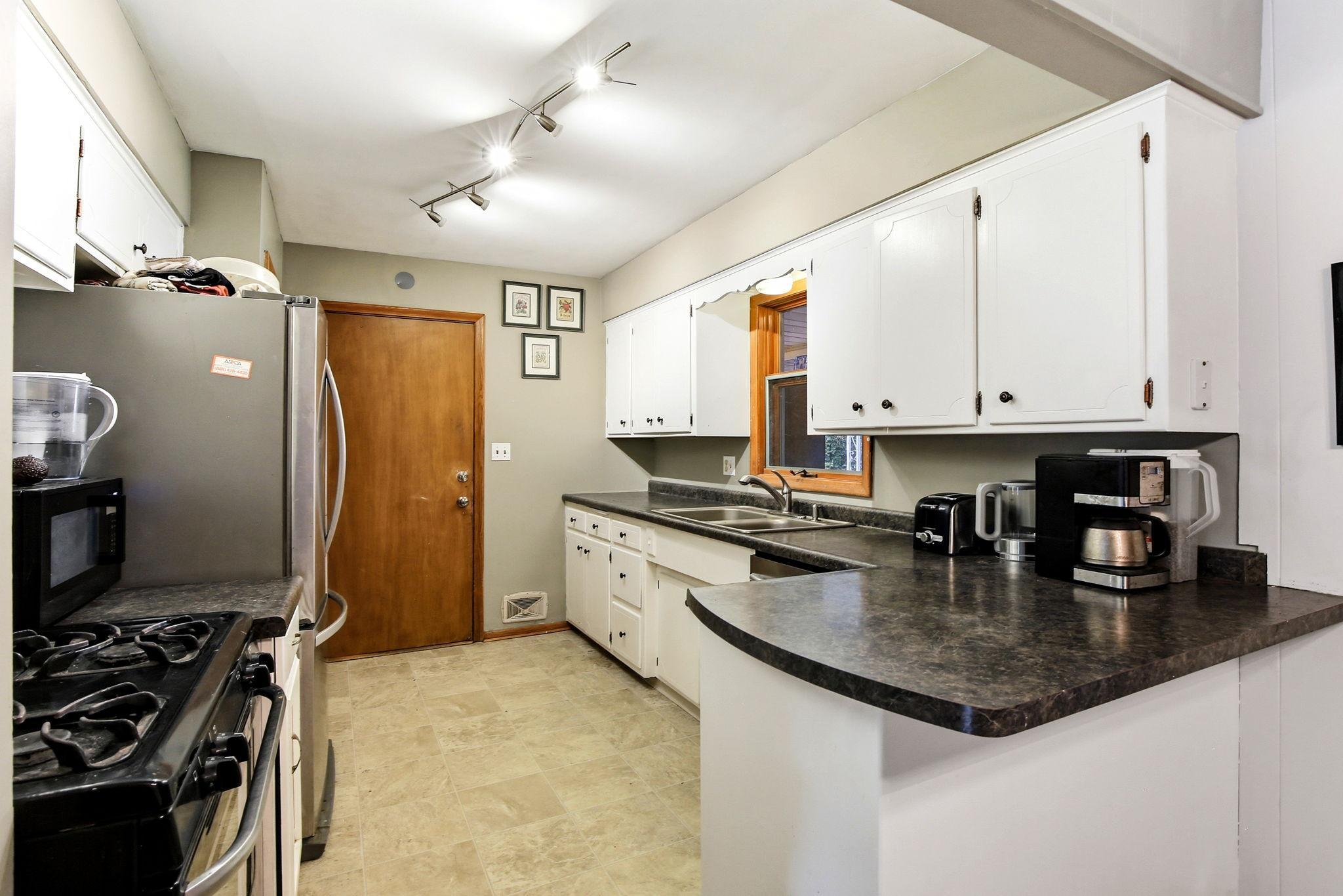 View of Residential at 2801 Galtier Street, Roseville MN 55113, Roseville (9 of 37) - Mike Wilen | Minnesota Team Real Estate