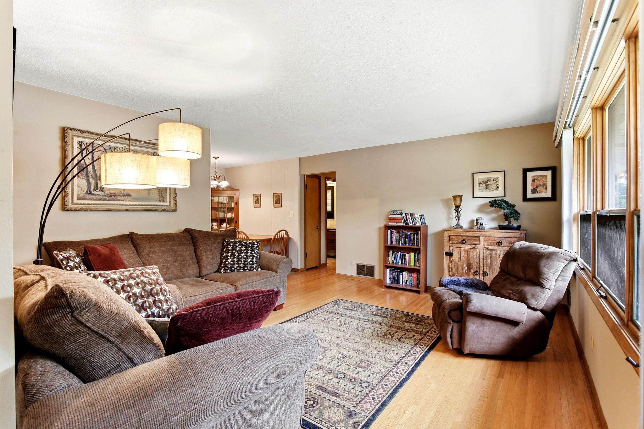 View of Residential at 2801 Galtier Street, Roseville MN 55113, Roseville (6 of 37) - Mike Wilen | Minnesota Team Real Estate